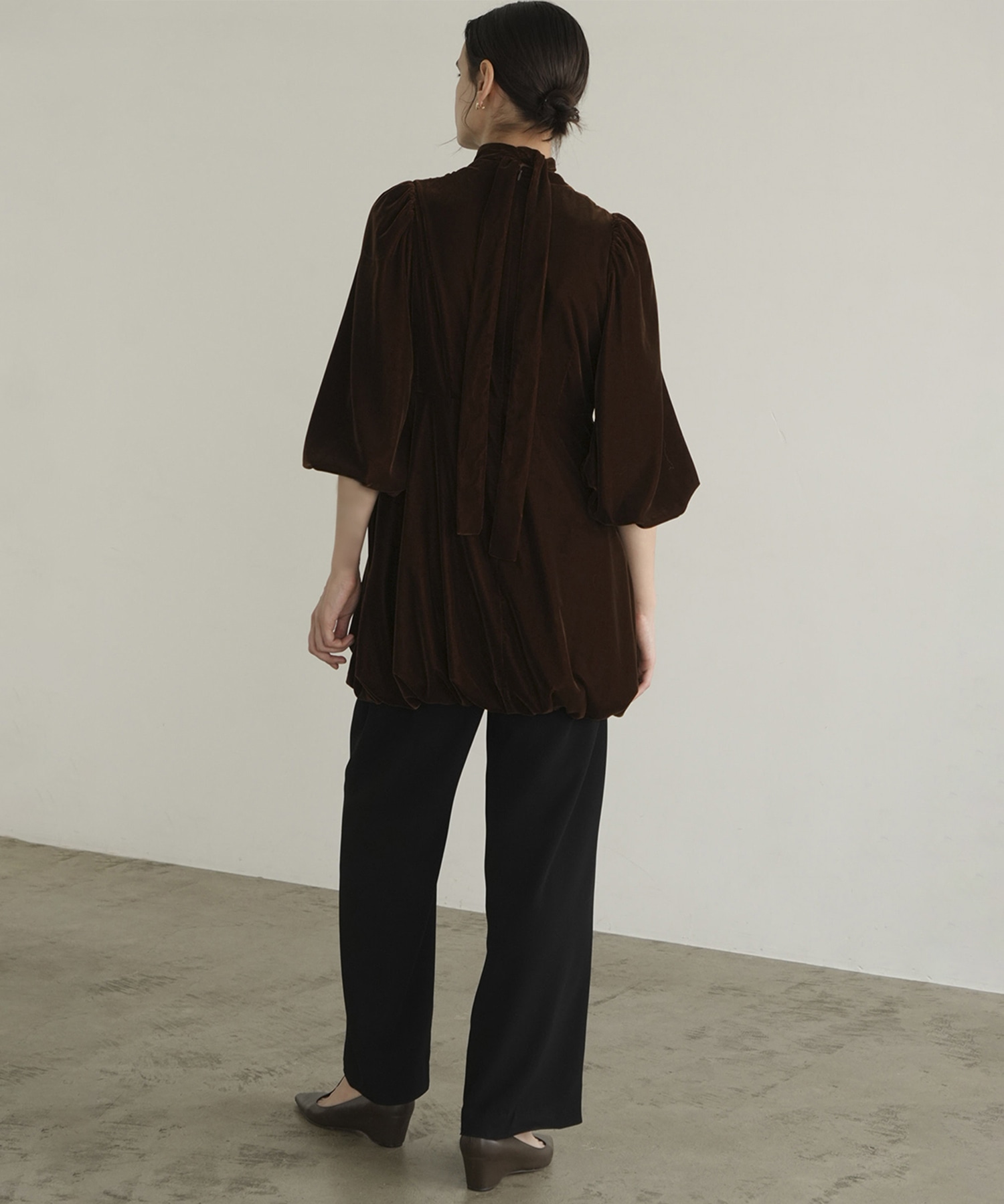 BASIC TUCK PANTS CLANE