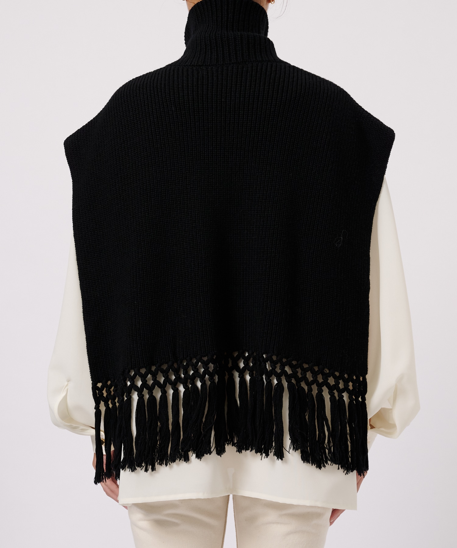 Fringe High Neck Knit Vest UJOH