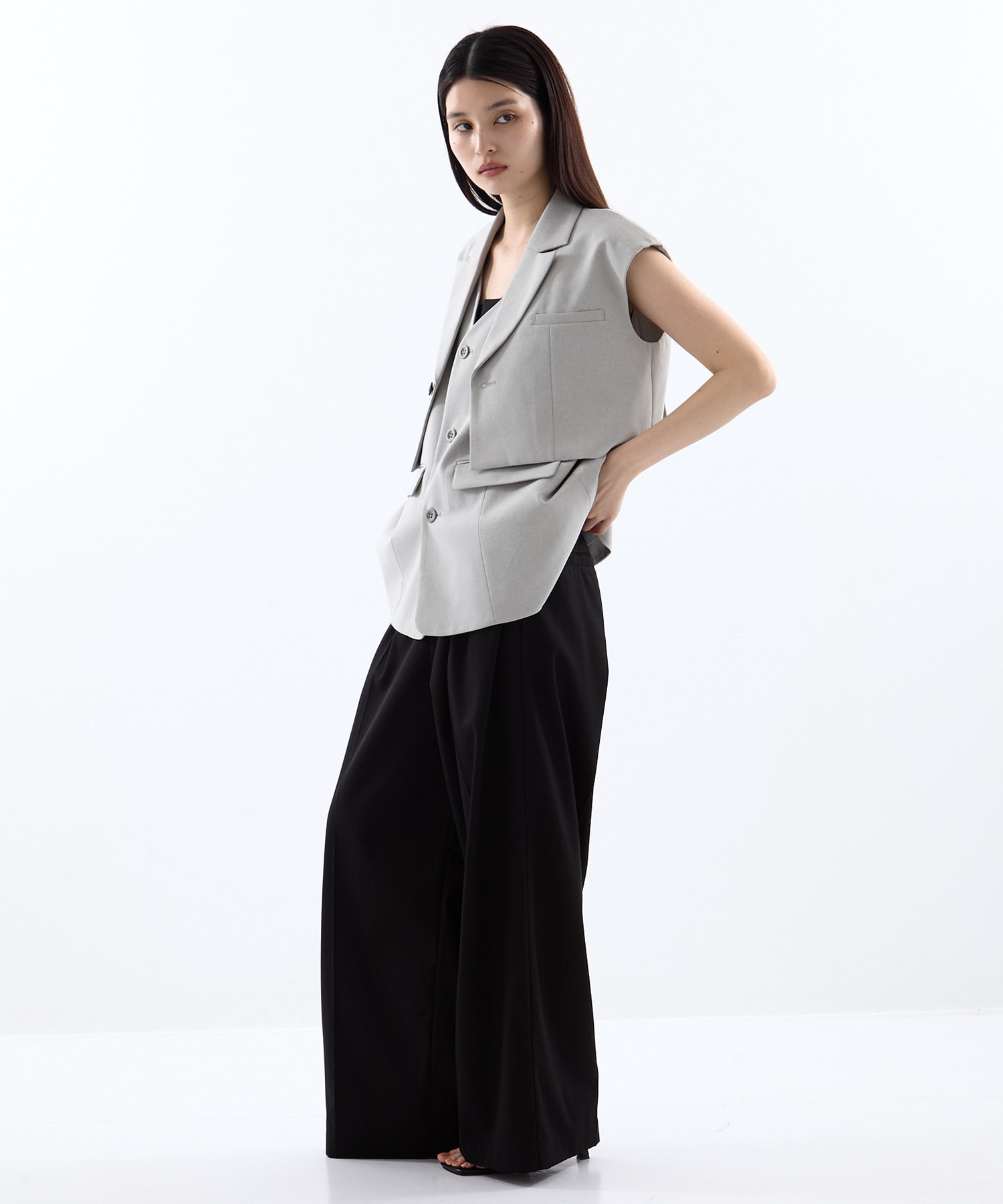 3WAY PIN TUCK LAYERED VEST AMERI