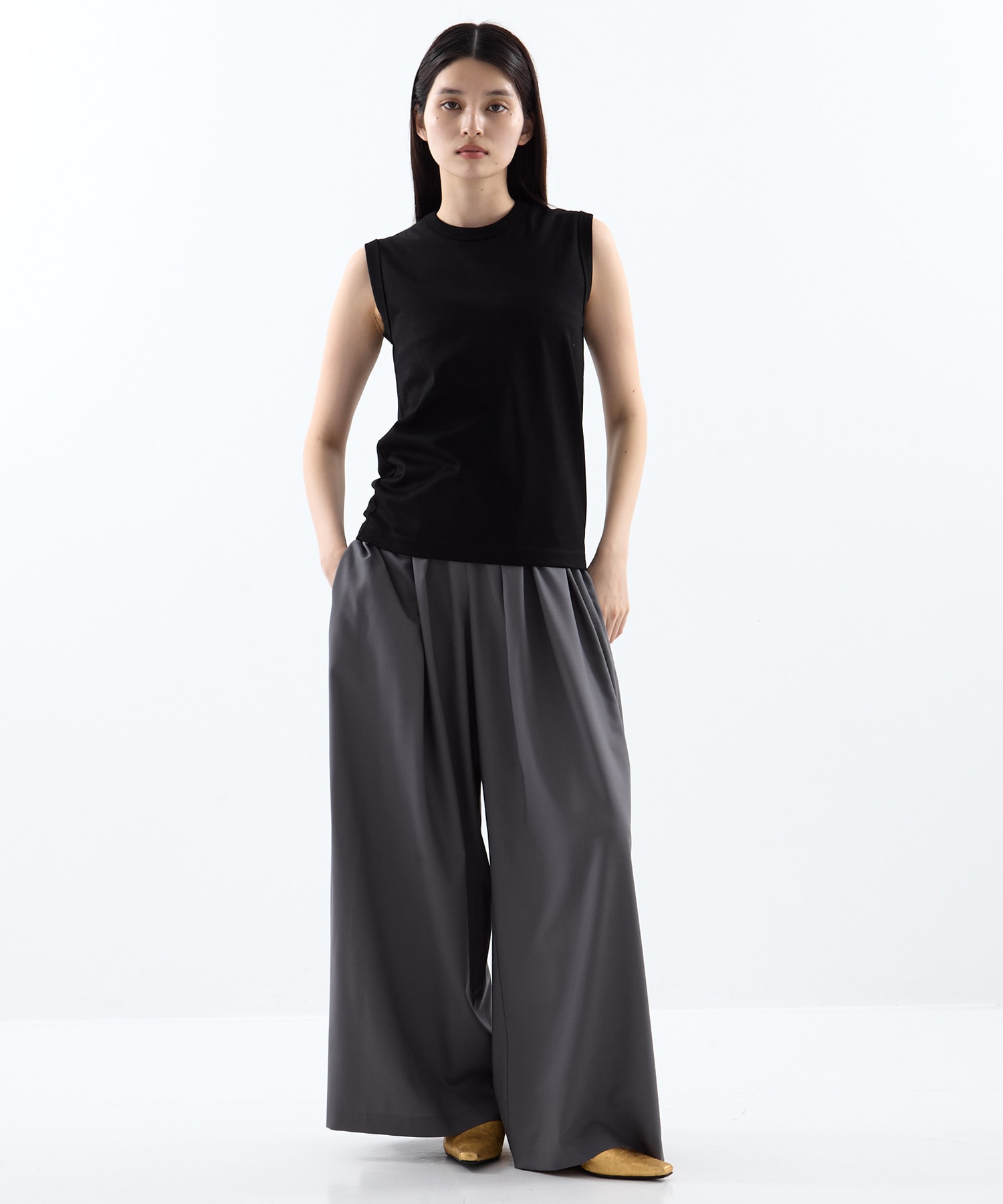 Curved Line Low Heel Metallic Babouche Shoes Mame Kurogouchi