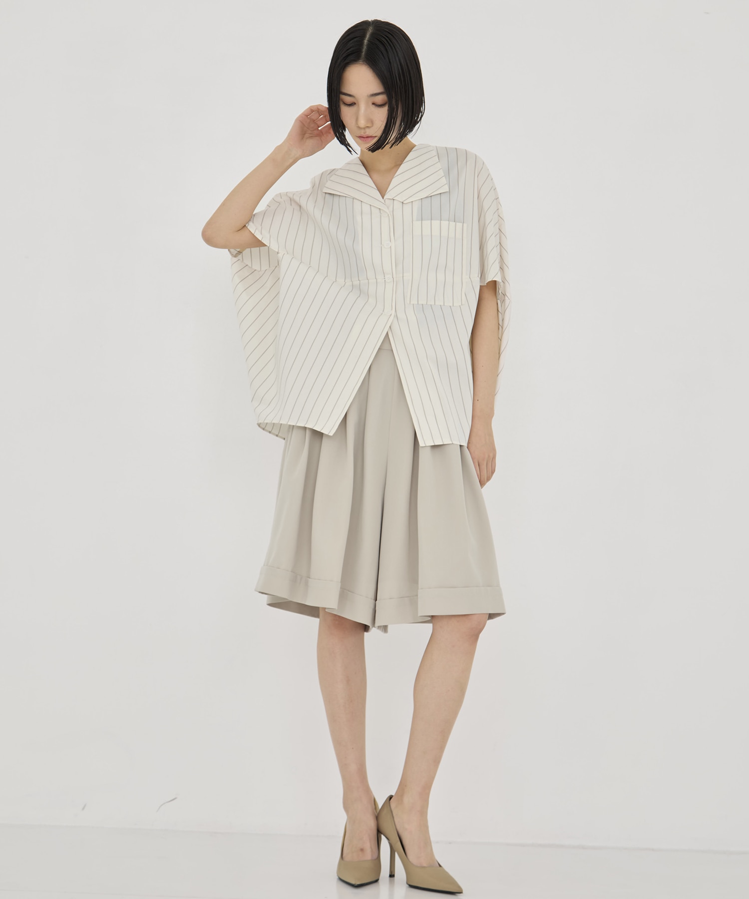 Aura Stripe shirt AKIRANAKA