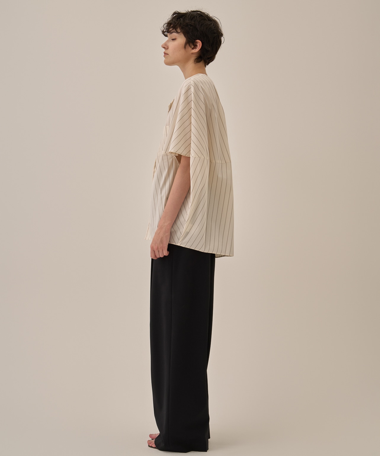 Aura Stripe shirt AKIRANAKA