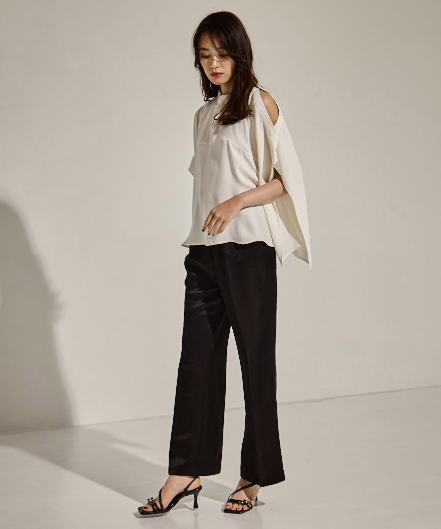 BACK SATIN DRAPE BLOUSE STUDIOUS
