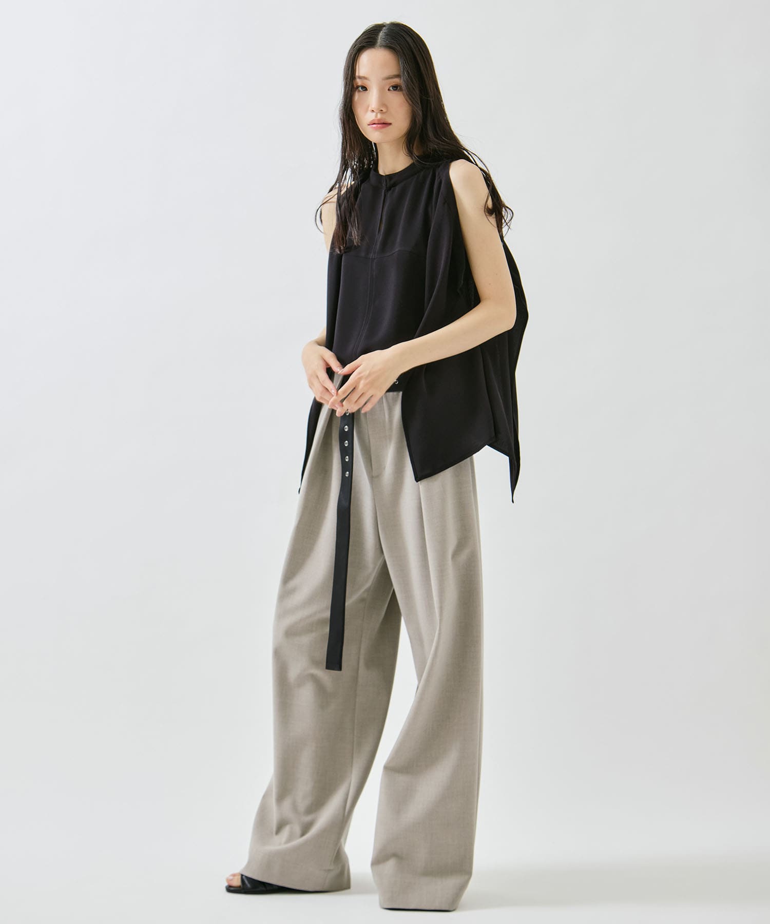 BACK SATIN DRAPE BLOUSE STUDIOUS