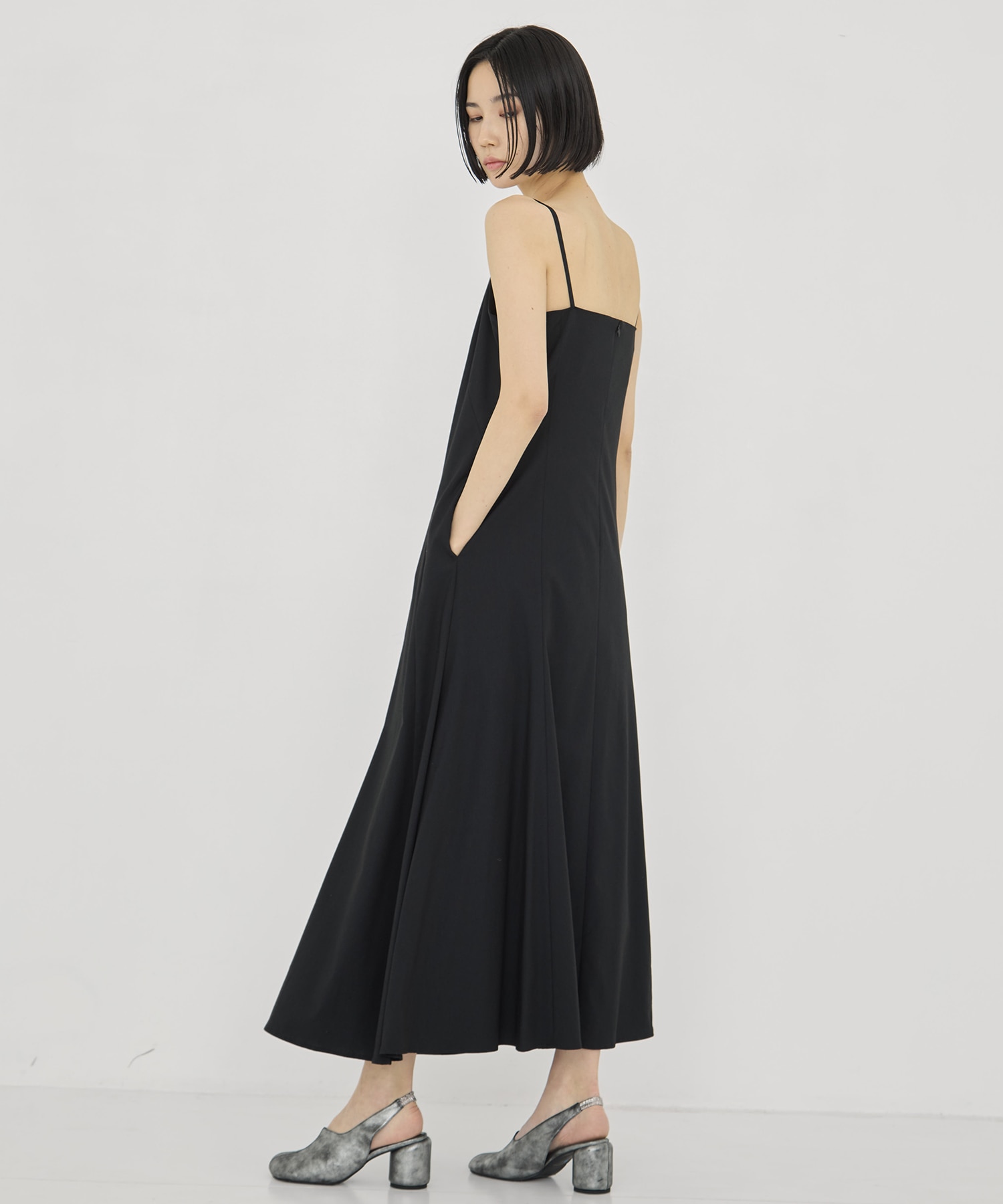Nicole slip dress AKIRANAKA