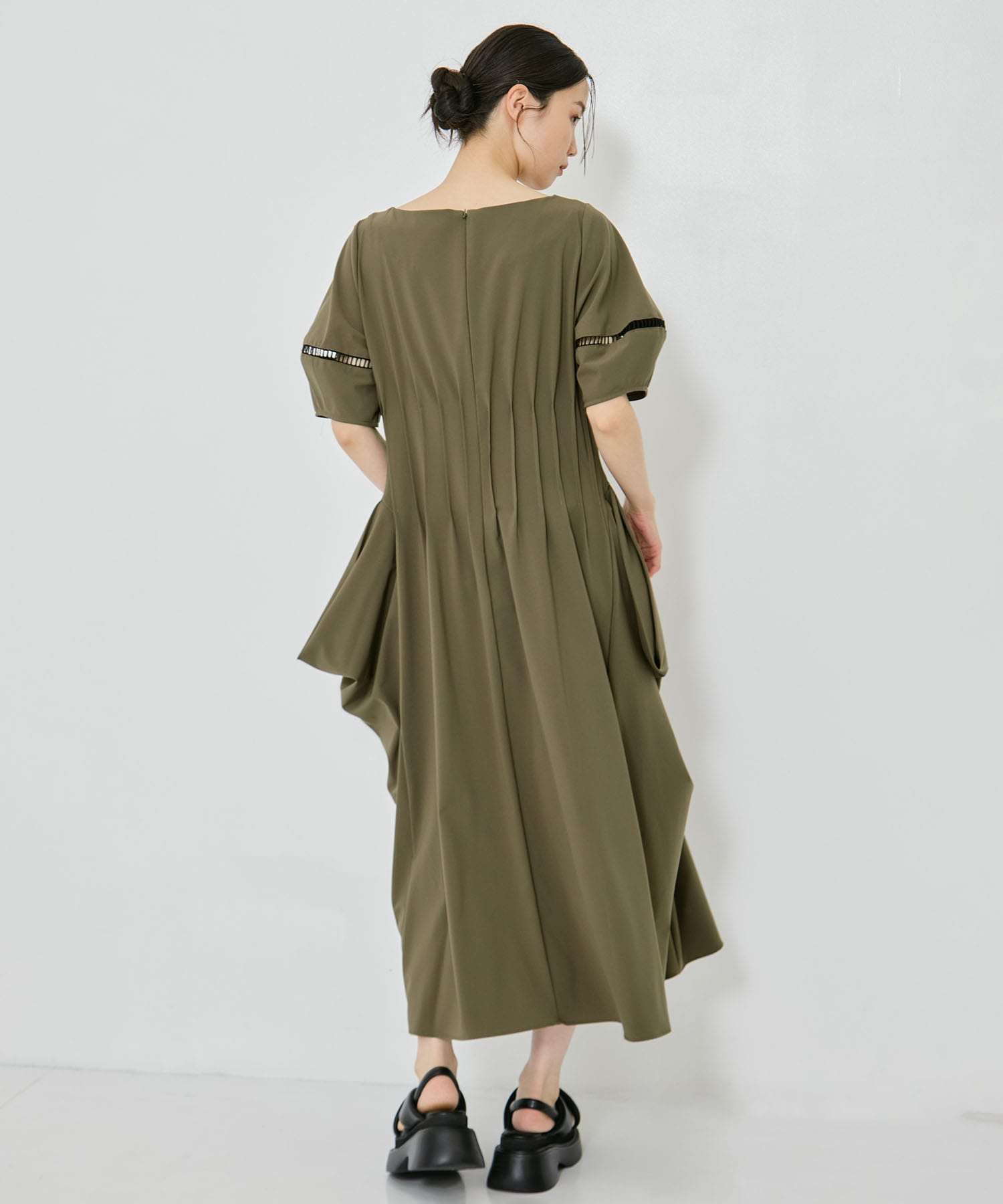 PIN TUCK VOLIME SLEEVE DRESS STUDIOUS