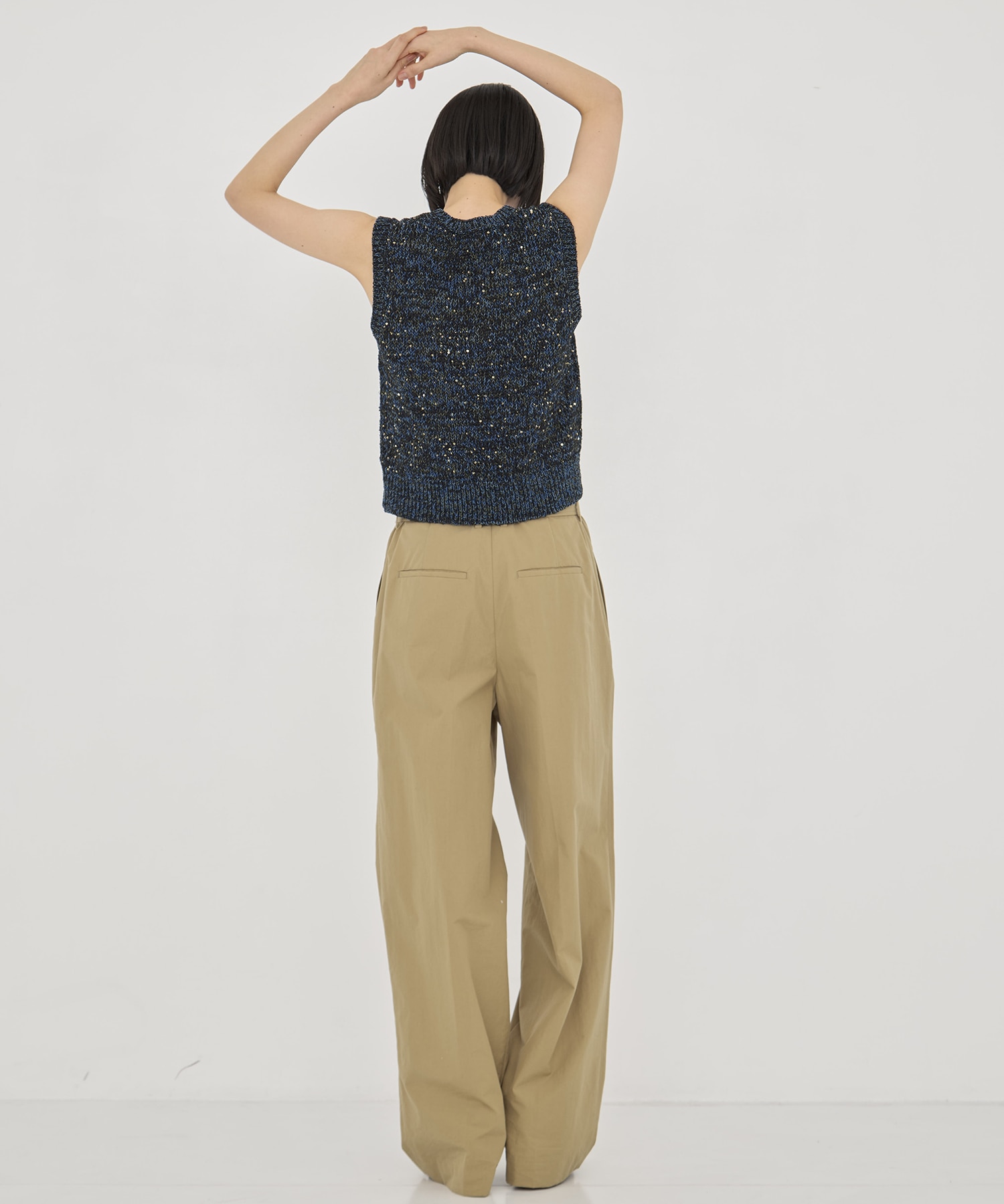 Lila Sequinned knit pullover AKIRANAKA