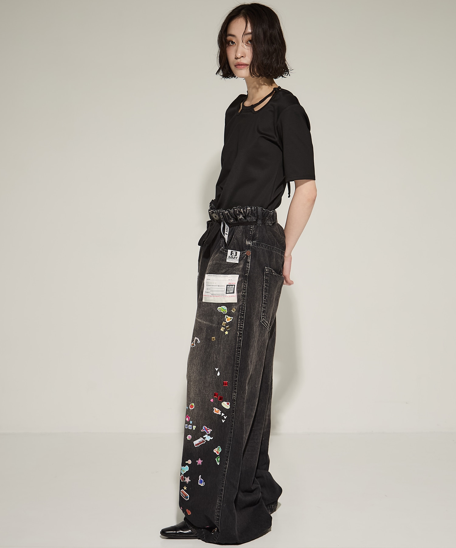 HUGE DETAIL STICKER JEANS(38 BLACK): Maison MIHARA YASUHIRO