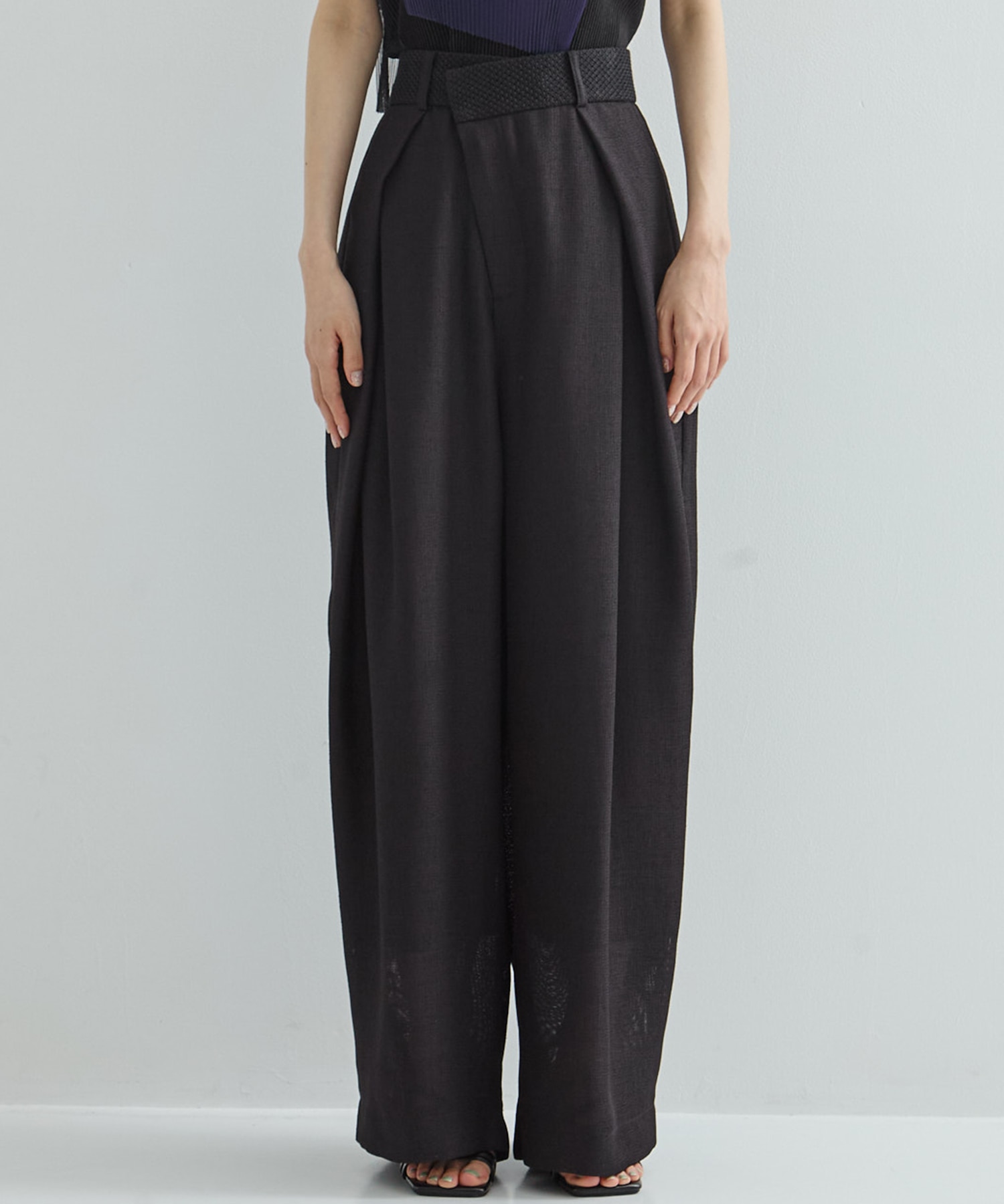 Asymmetric Front Mesh Trousers STUDIOUS
