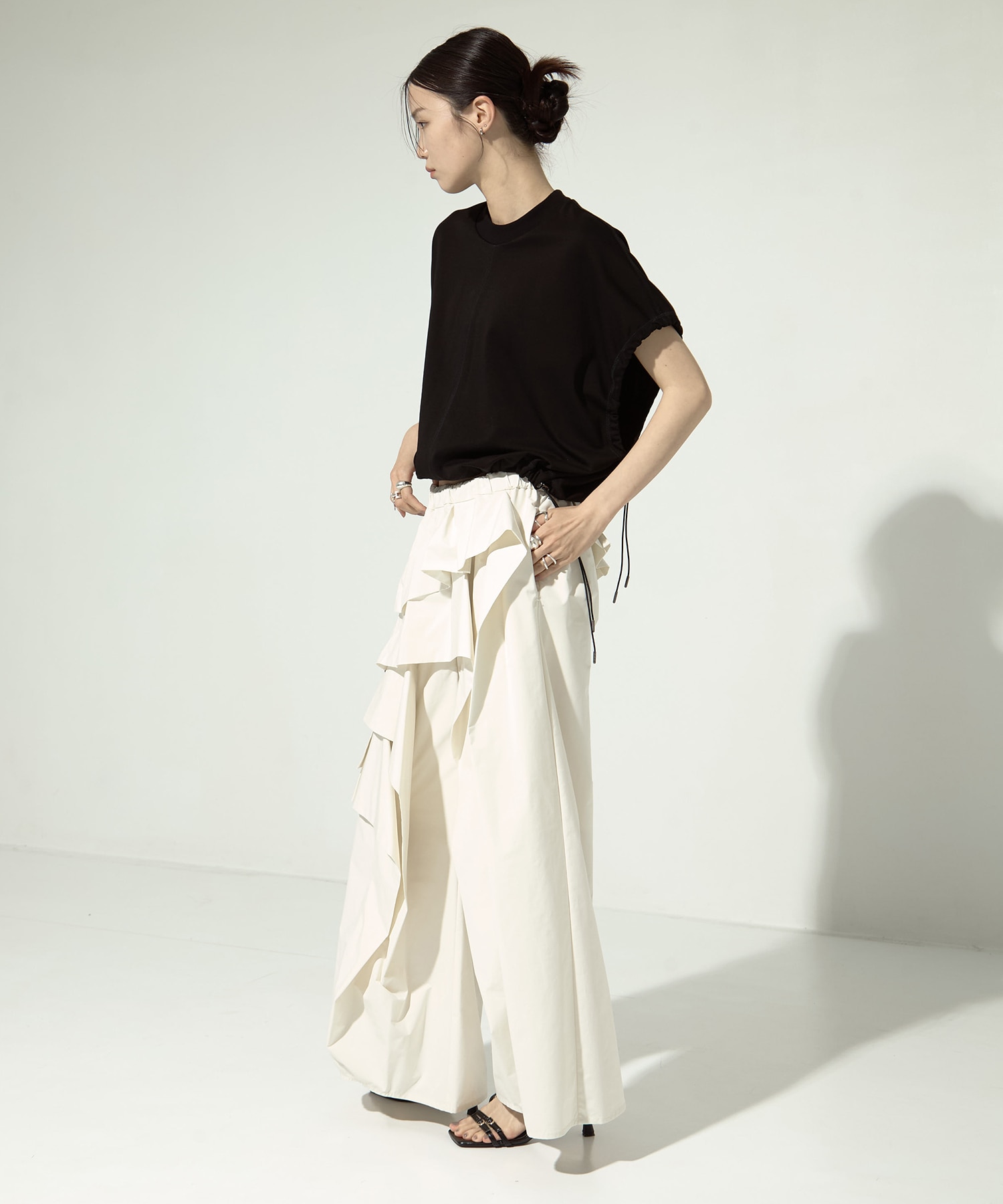 別注 RUFFLE PANTS TAAKK