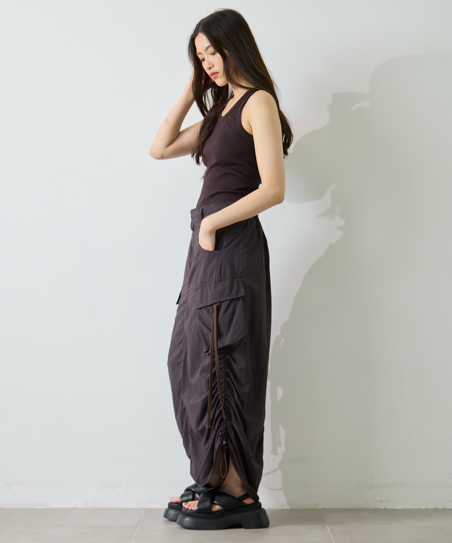 スカート igusa MONSTER STUD CARGO SKIRT Drawstring Cargo Skirt(1 DARK GREY): STUDIOUS: WOMENS｜ STUDIOUS