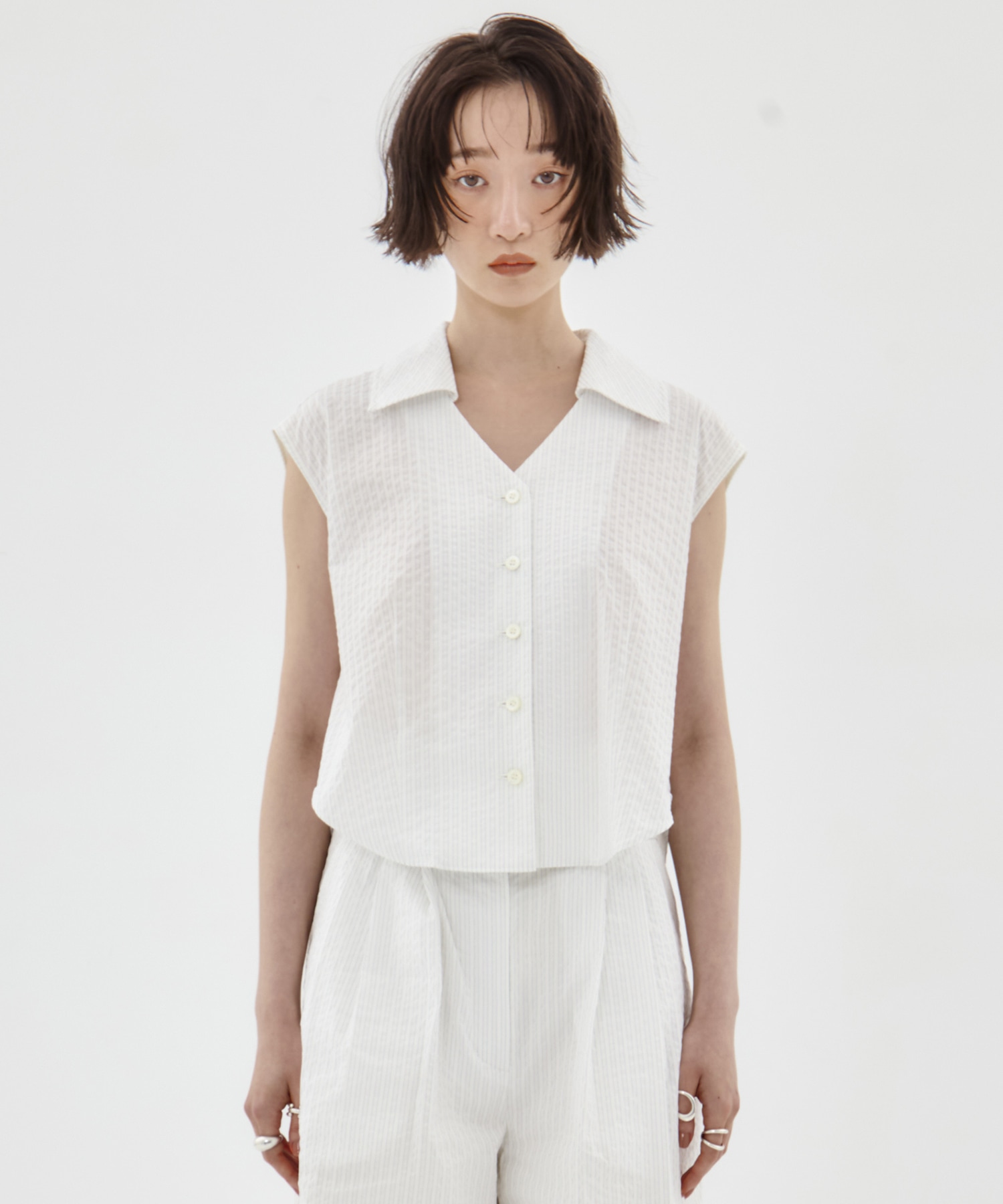 Seersucker Sleeveless Shirt STUDIOUS