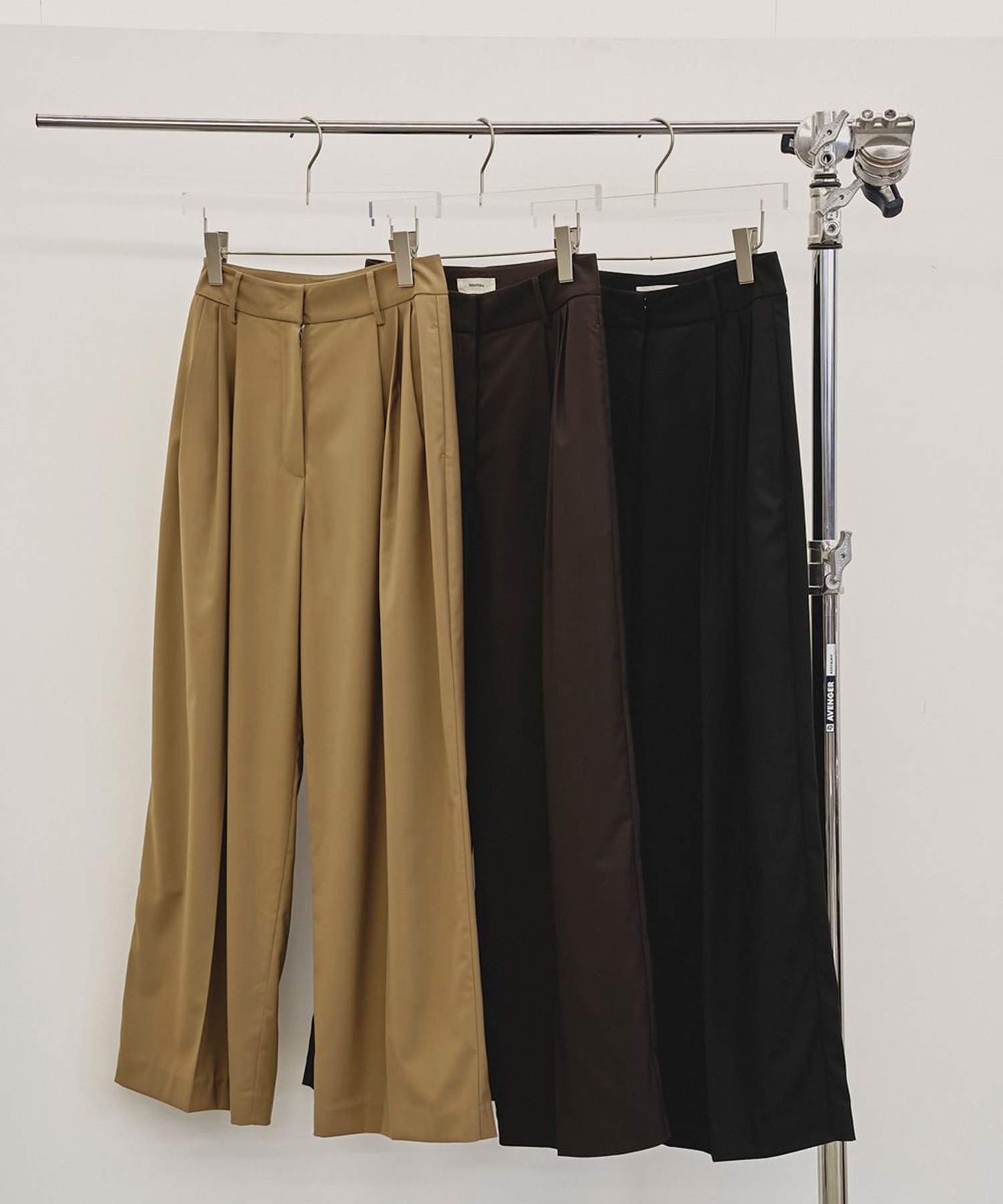 Lightweight Tuck Trousers(36 BLACK): TODAYFUL: WOMENS