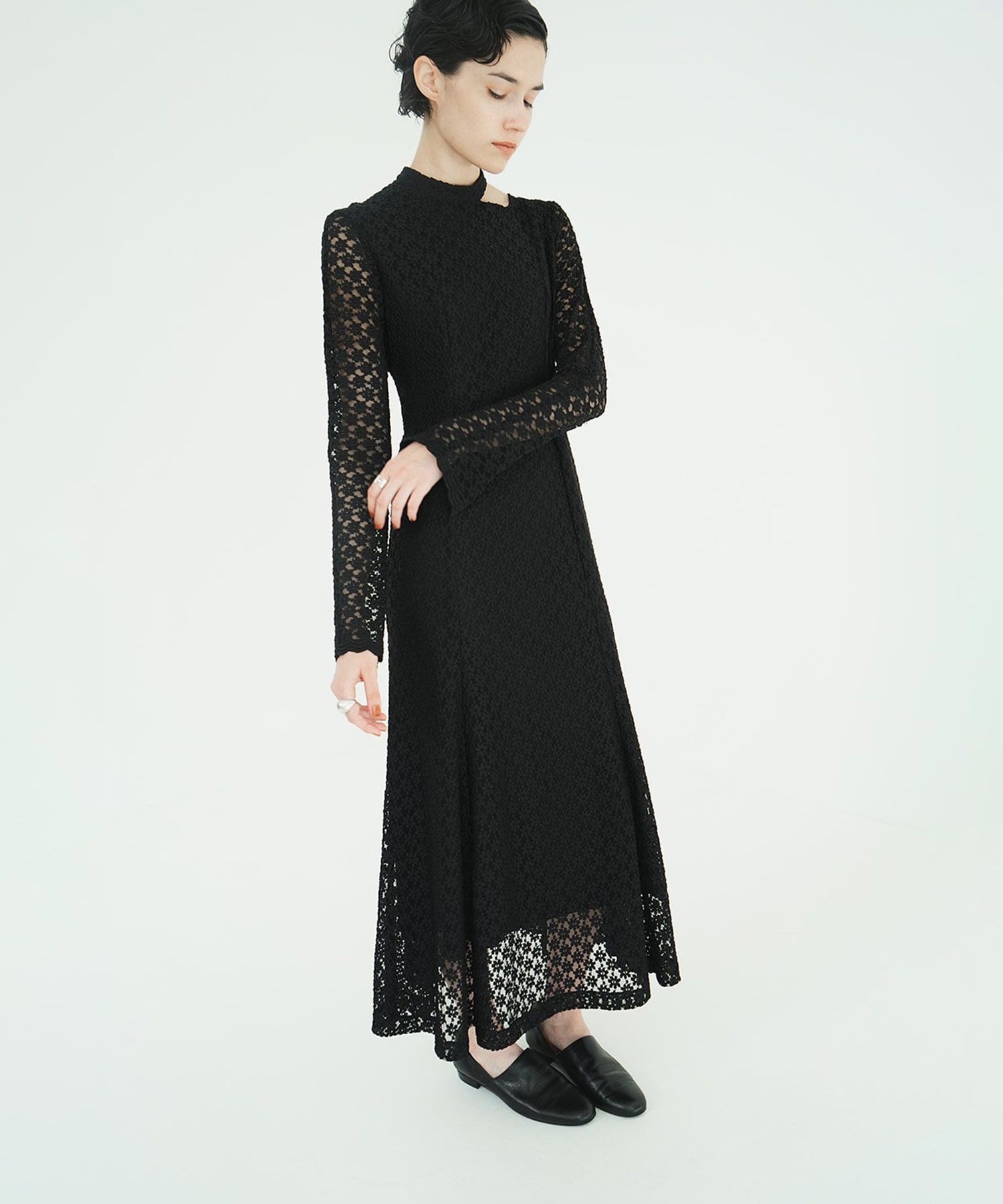 3D FLOWER LACE SLASH NECK ONEPIECE CLANE