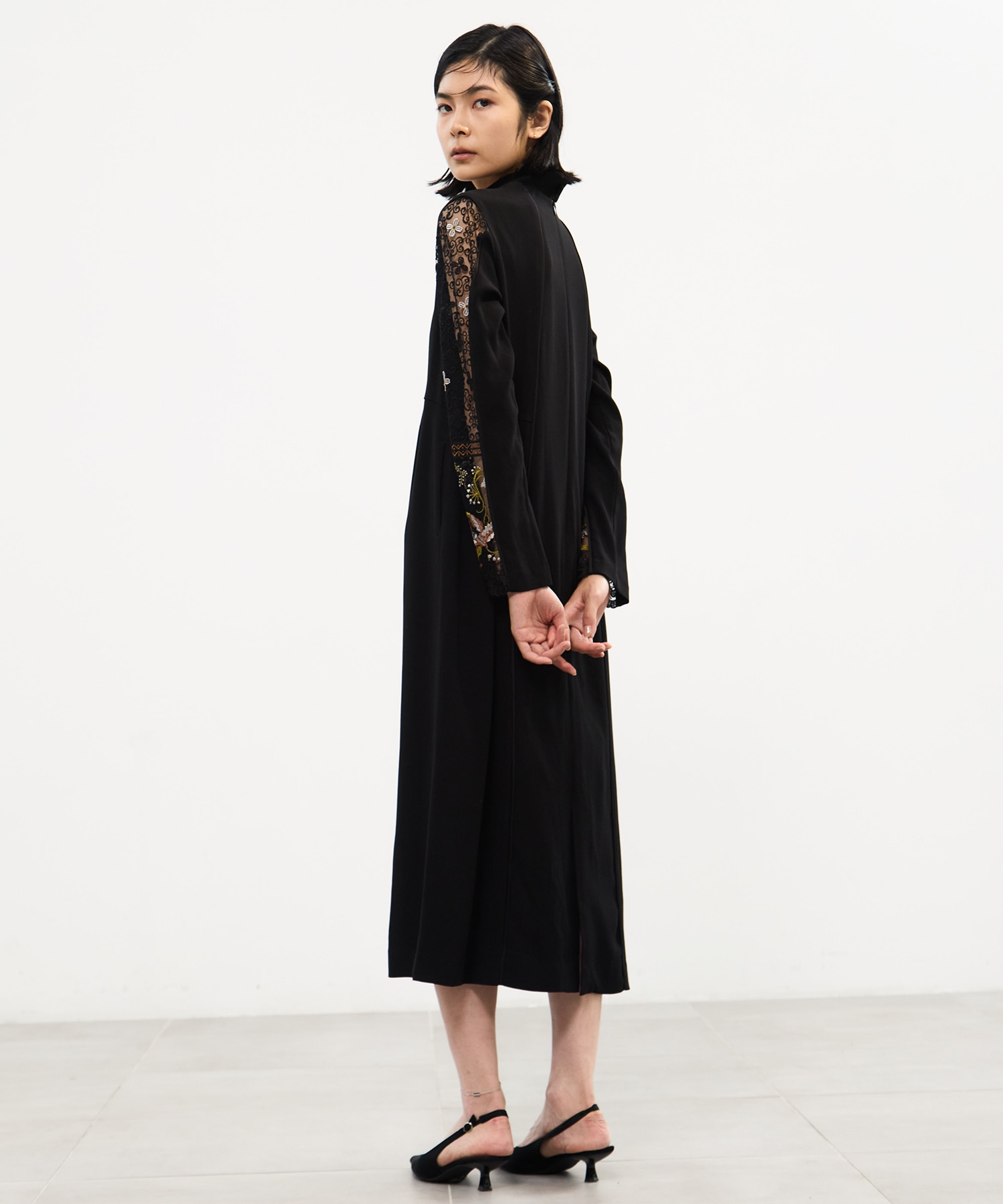 Petal collar lace dress MURRAL