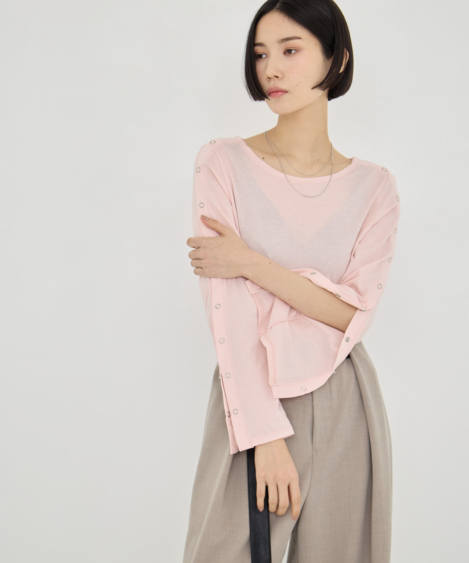 SHOULDER SNAP LONG SLEEVE TEE STUDIOUS