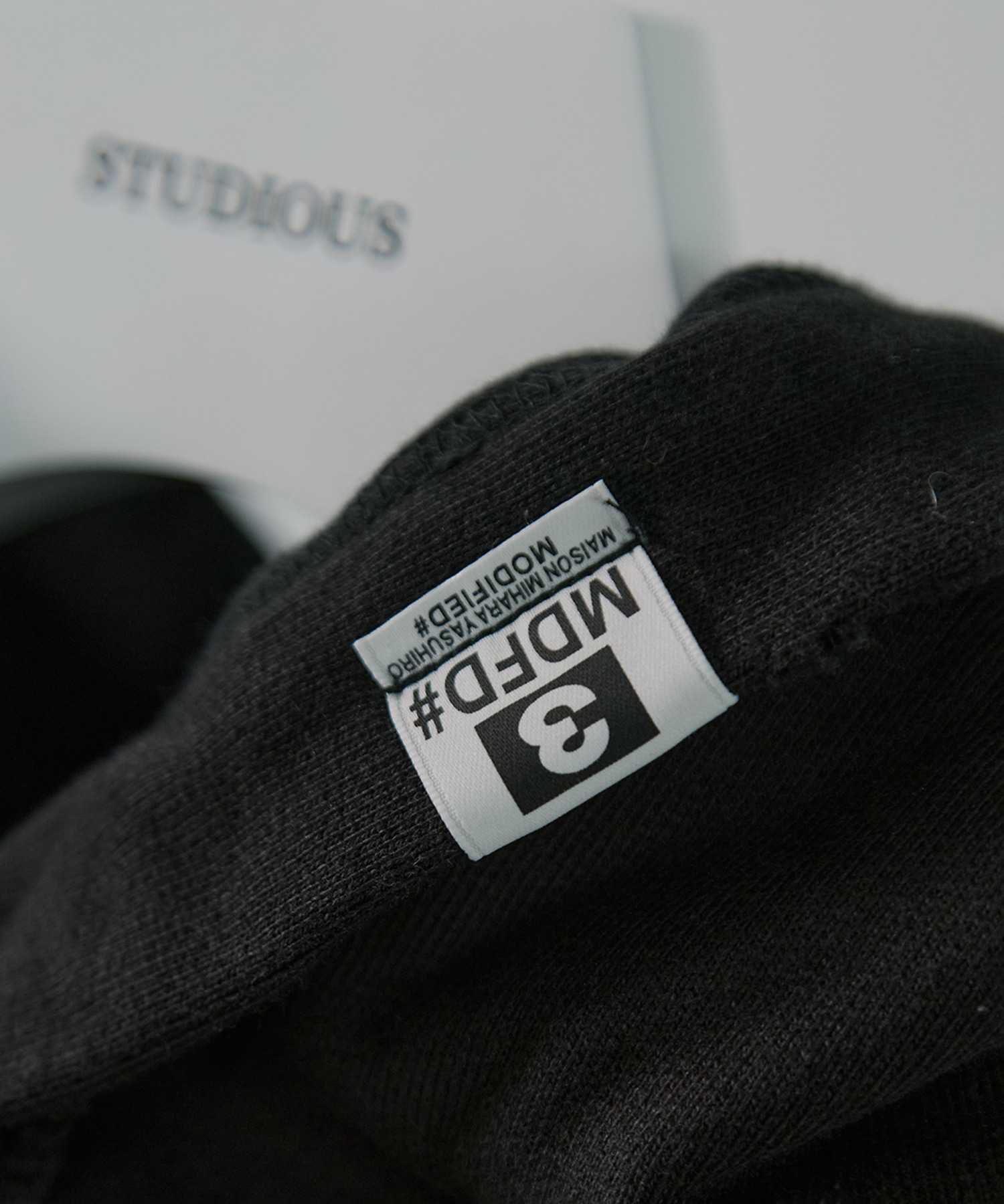 EMBELLISHED DISTRESSED HOODIE Maison MIHARA YASUHIRO