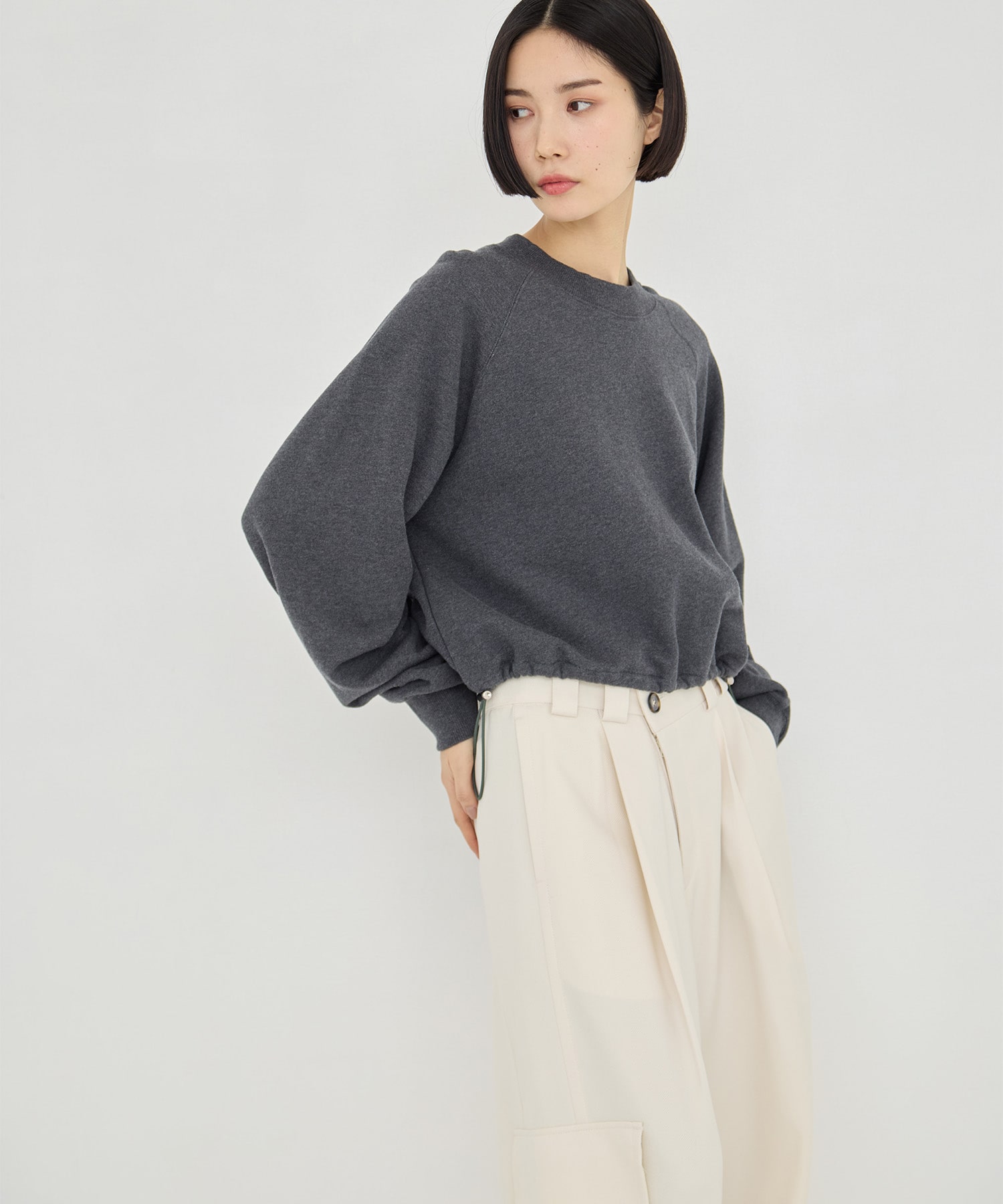 DRAWSTRING GATHER SLEEVE SWEAT SHIRT STUDIOUS