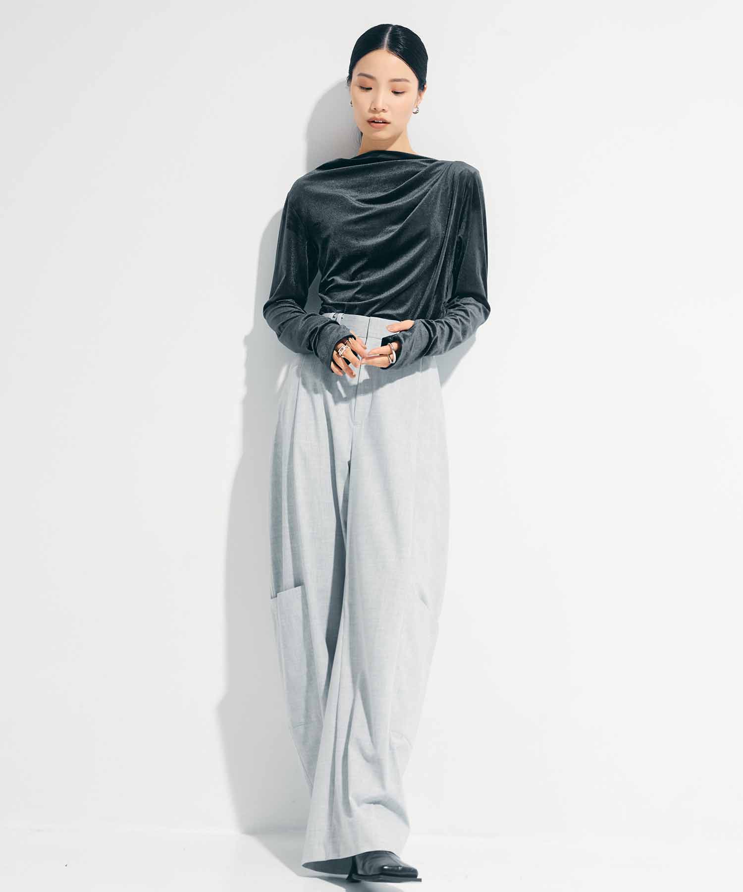 Soft Barrel Leg Cargo Trousers STUDIOUS