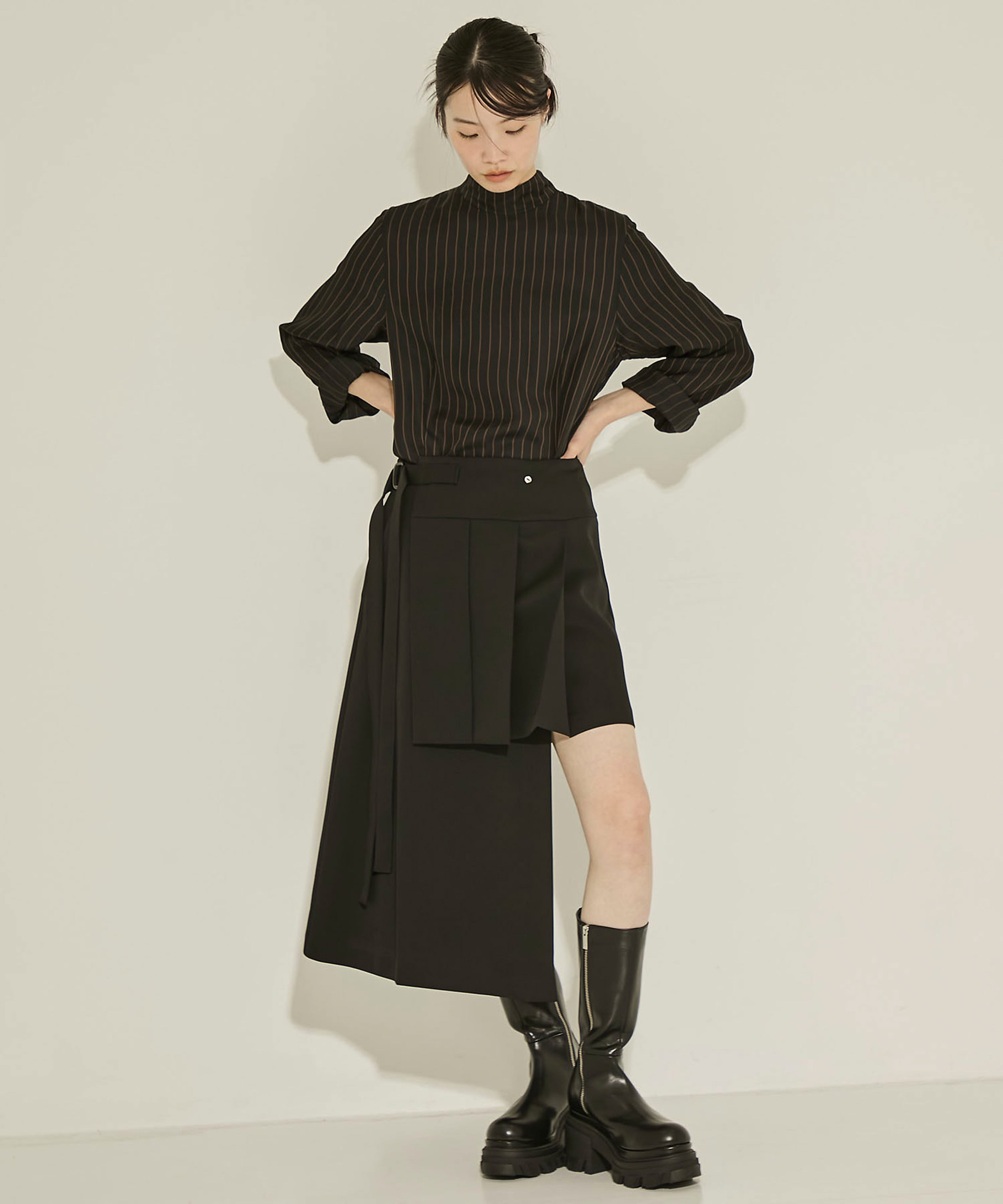 Asymmetry Pleats SKT UJOH