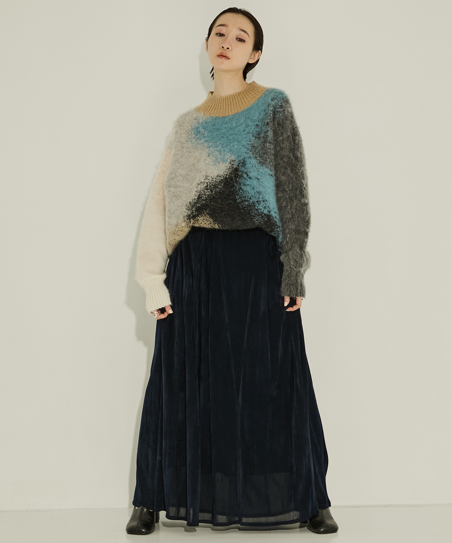 Rufina layer skirt AKIRANAKA