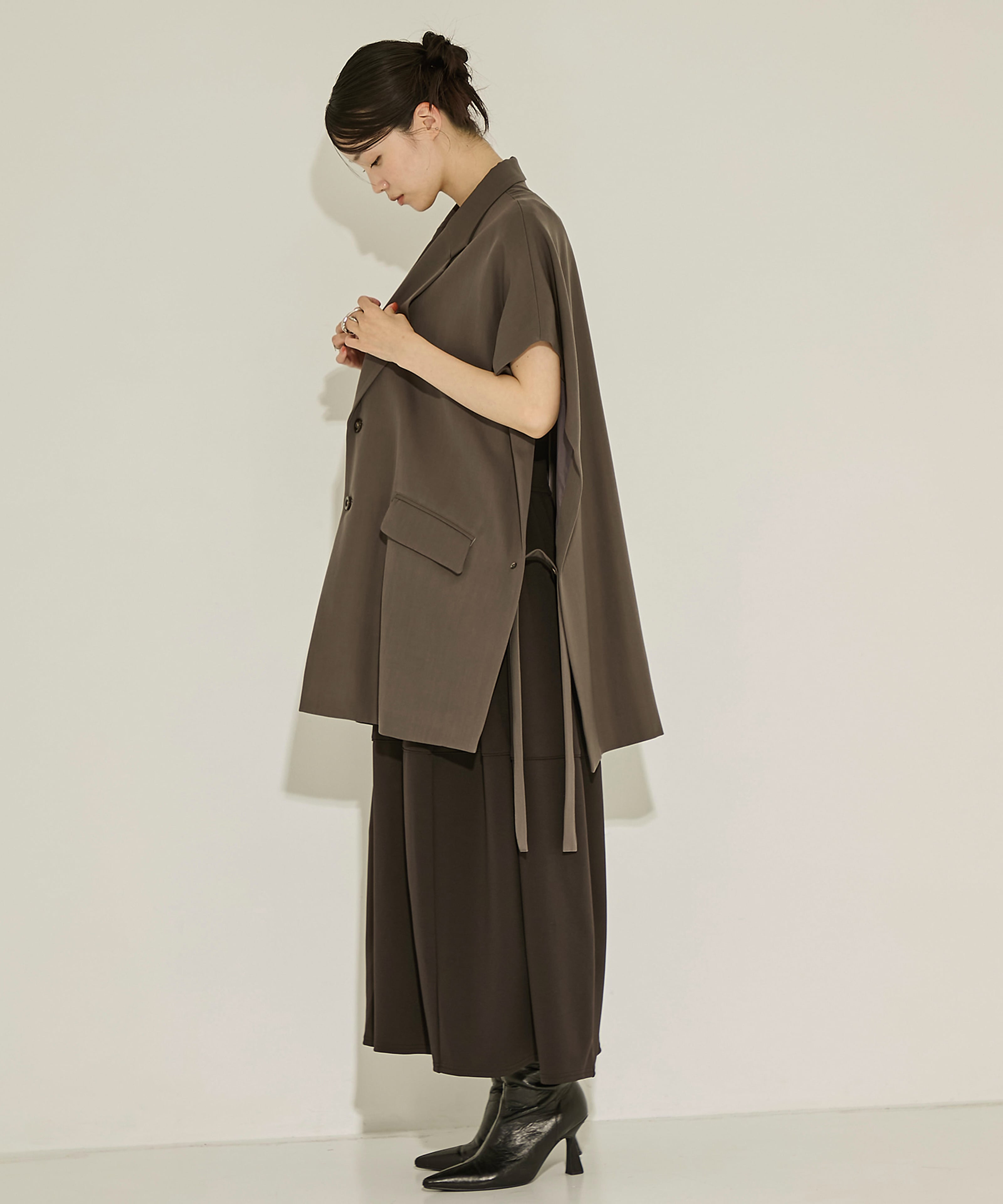 Square Vest UJOH