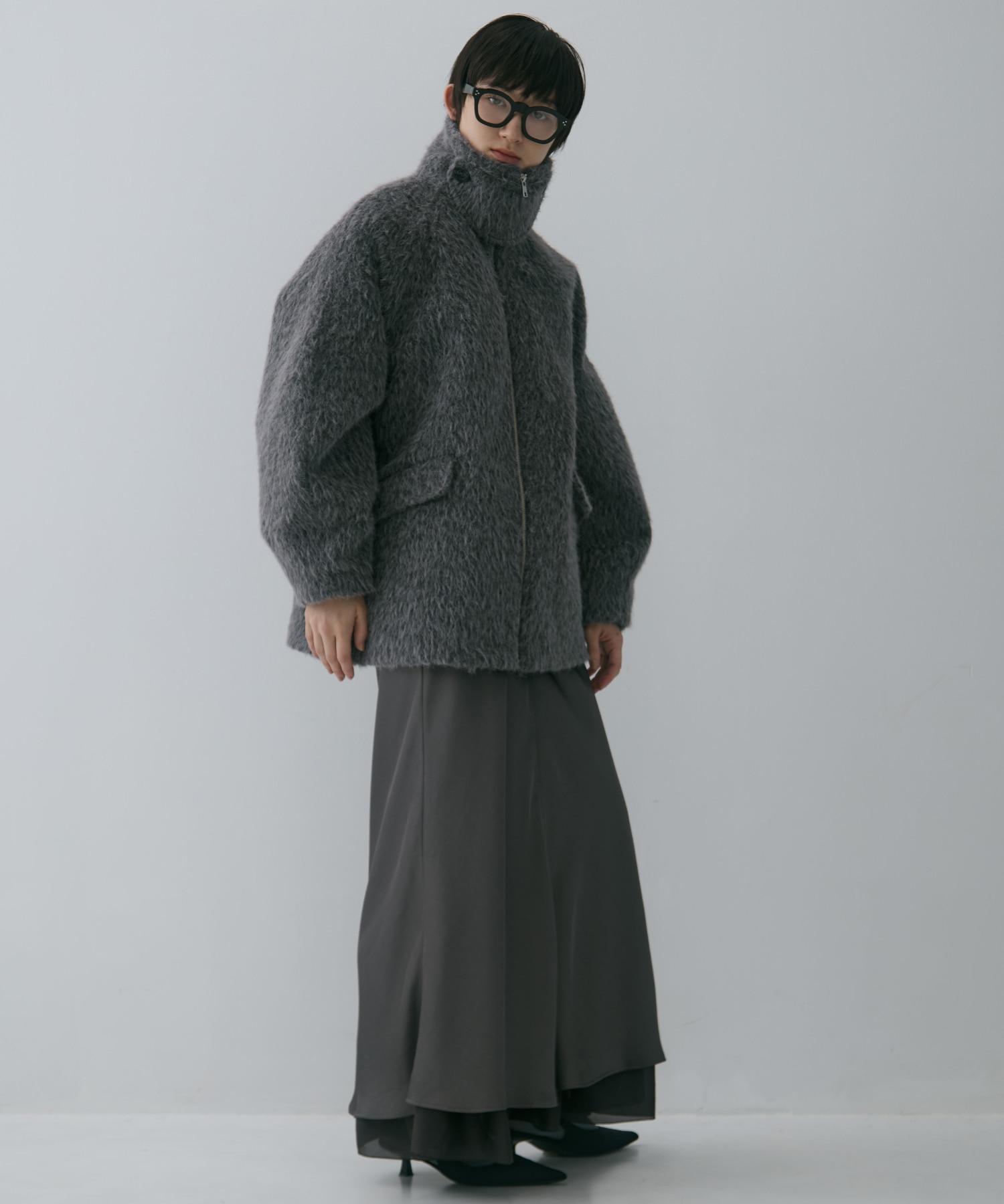 STAND COLLAR SHAGGY MIDDLE COAT(FREE DARK GREY): STUDIOUS: WOMENS