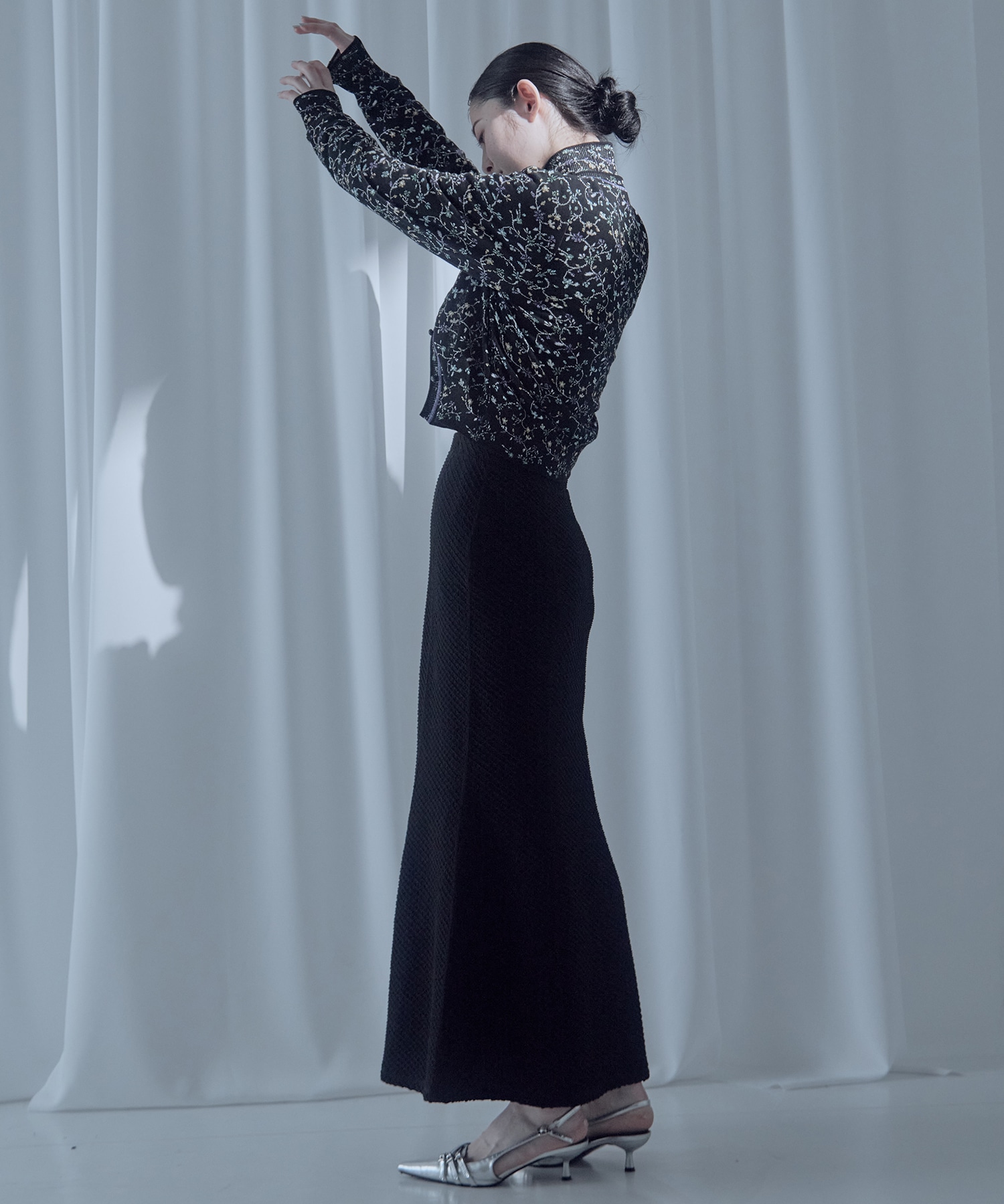 Floral Motif Glitter High Neck Knit Top Mame Kurogouchi