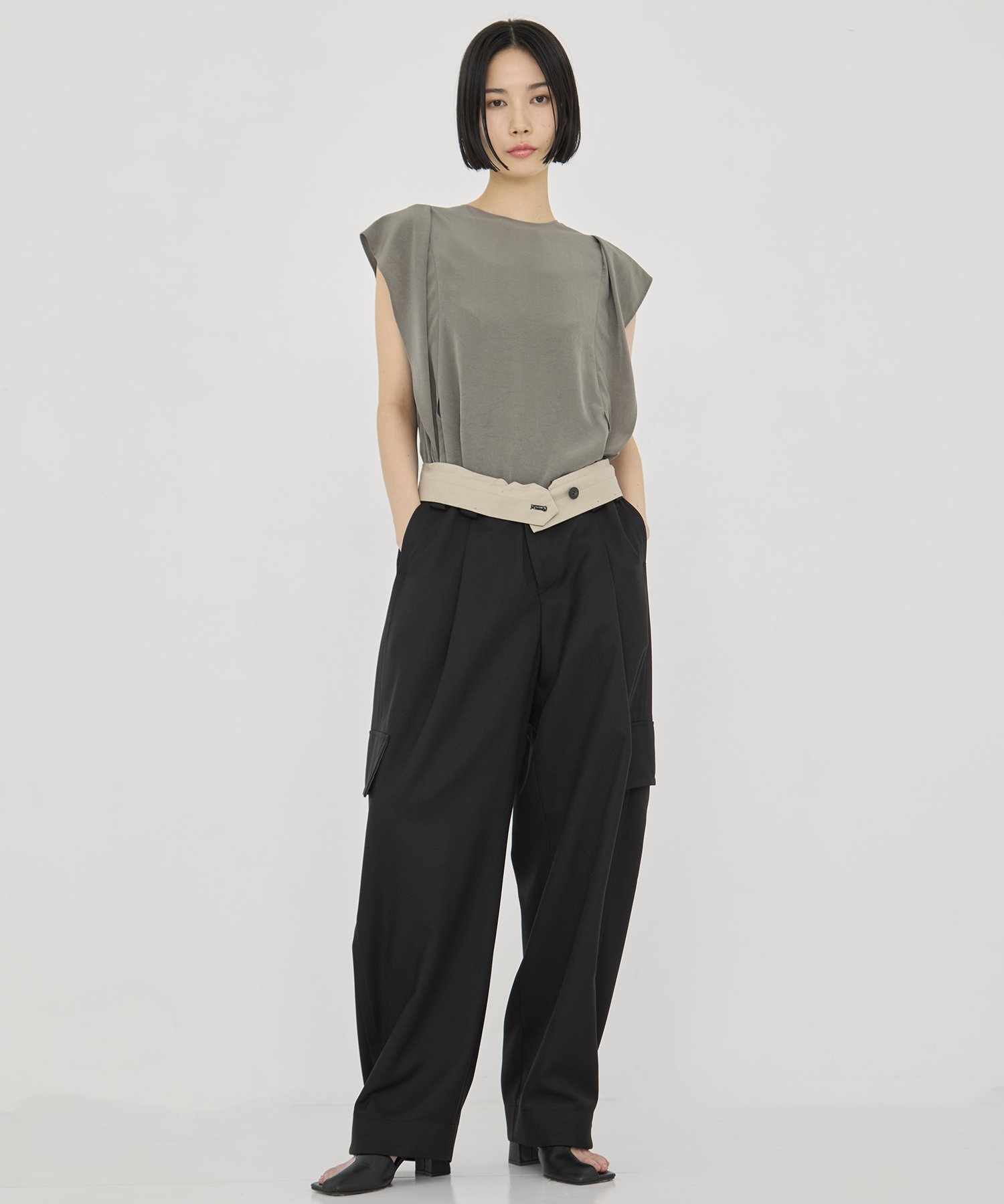 Barrel Leg Cargo Trousers STUDIOUS