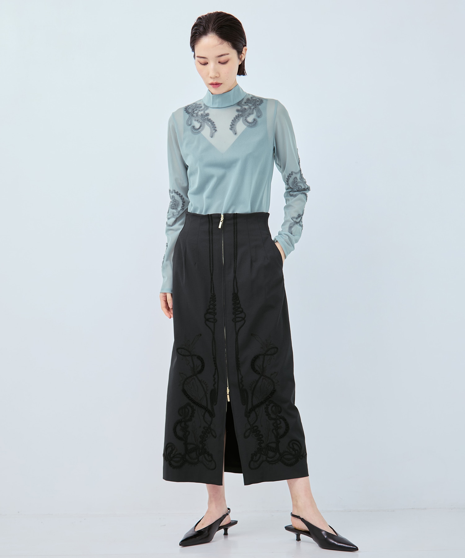 別注Cucurbita embroidered skirt MURRAL