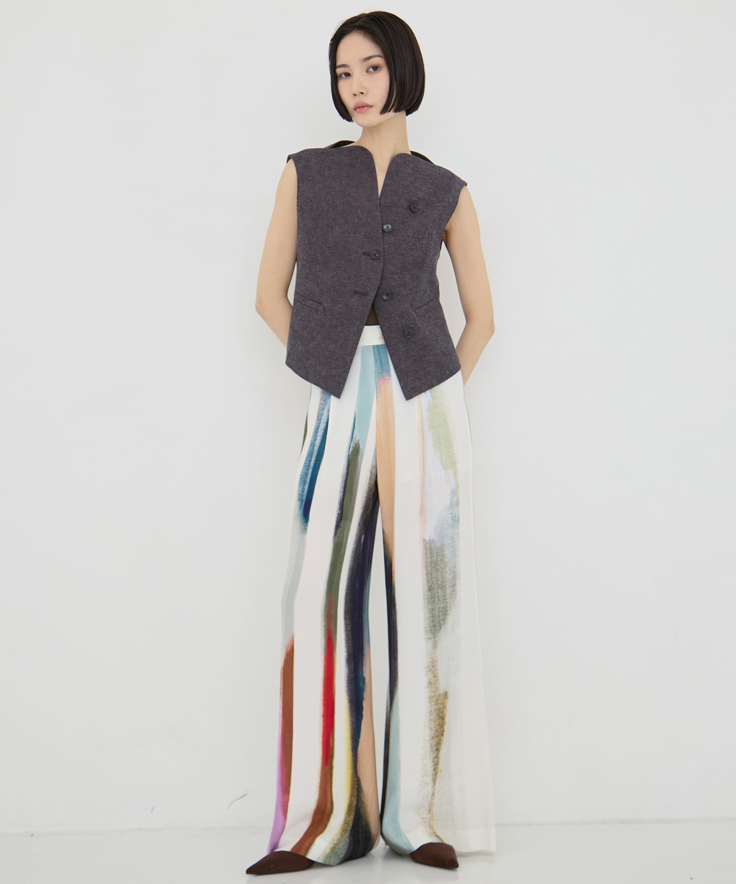 Sesilia vest AKIRANAKA