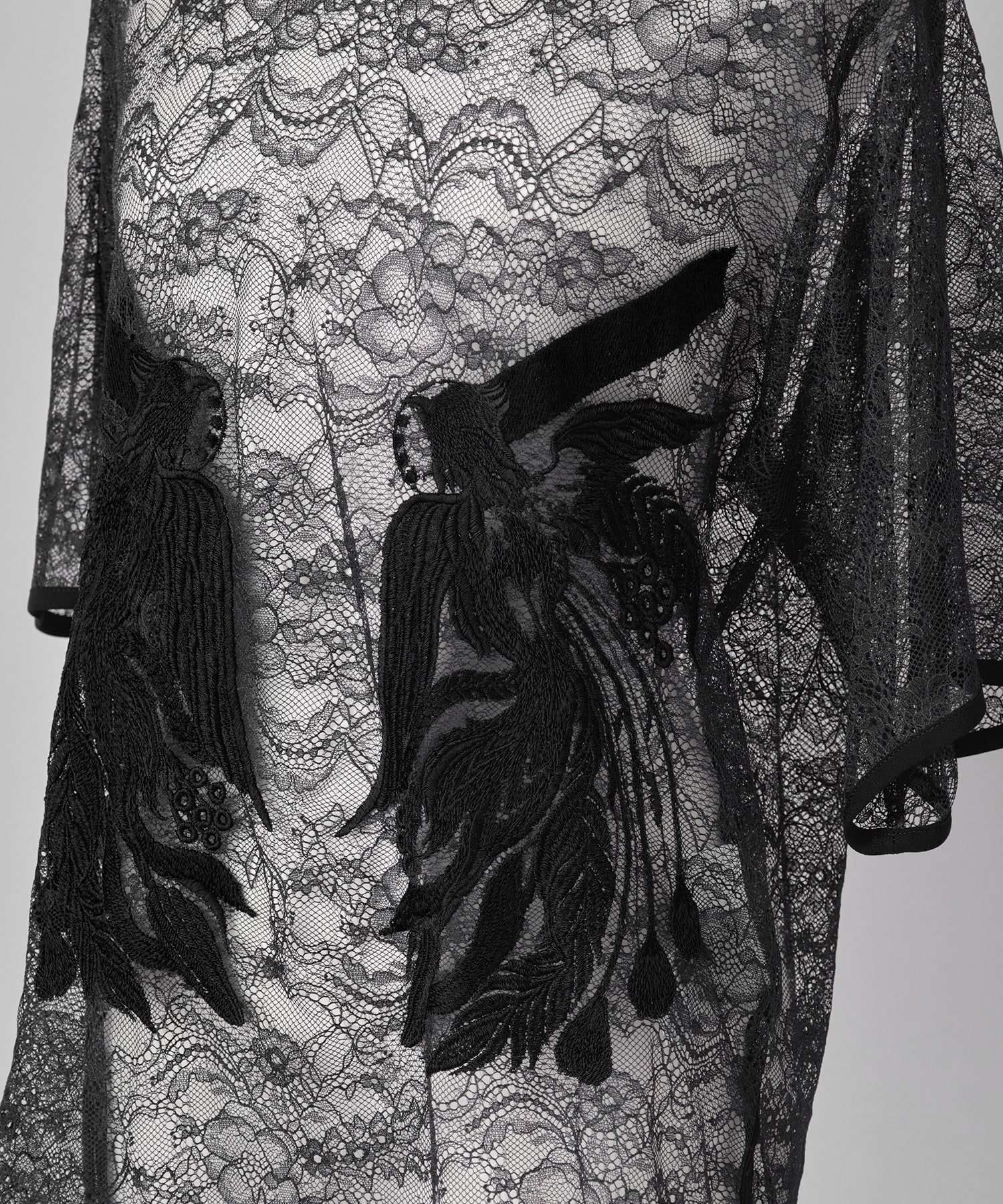 Raschel Lace Embroidered Top Mame Kurogouchi