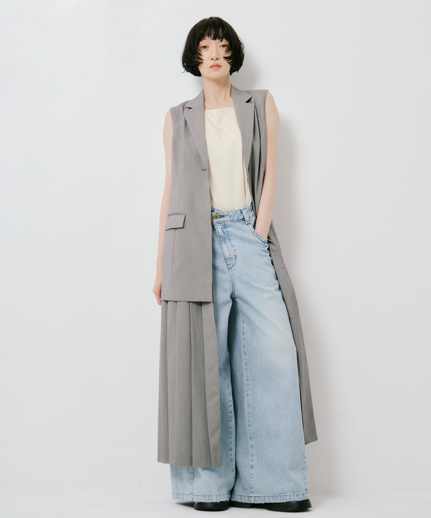 PLEATED SKIRT DOCKING SUIT DRESS AMERI