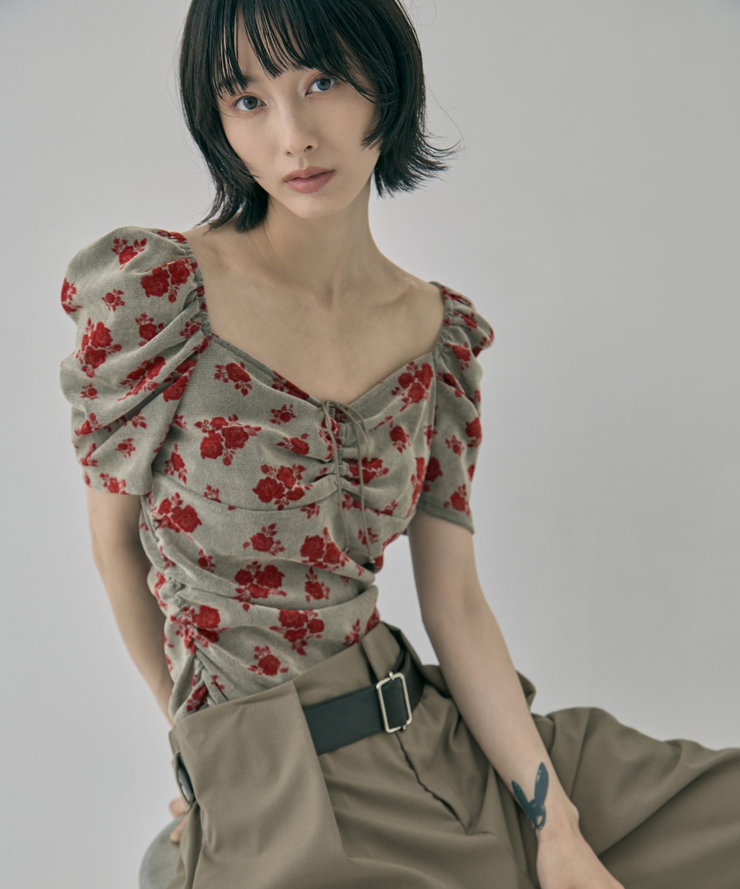 別注 VELOUR ROSE TEE FETICO
