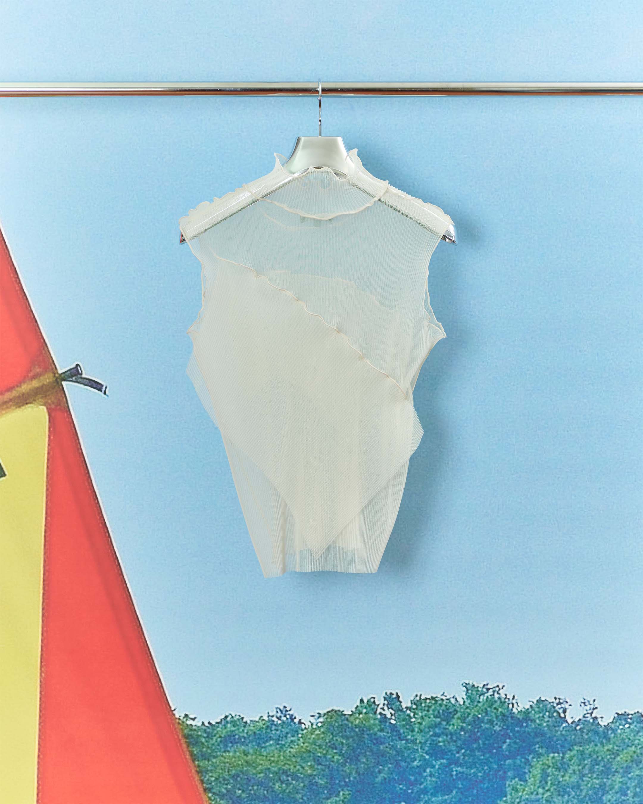 GHOST TODO TOP *SLEEVELESS HIGHNECK +INNER kotohayokozawa