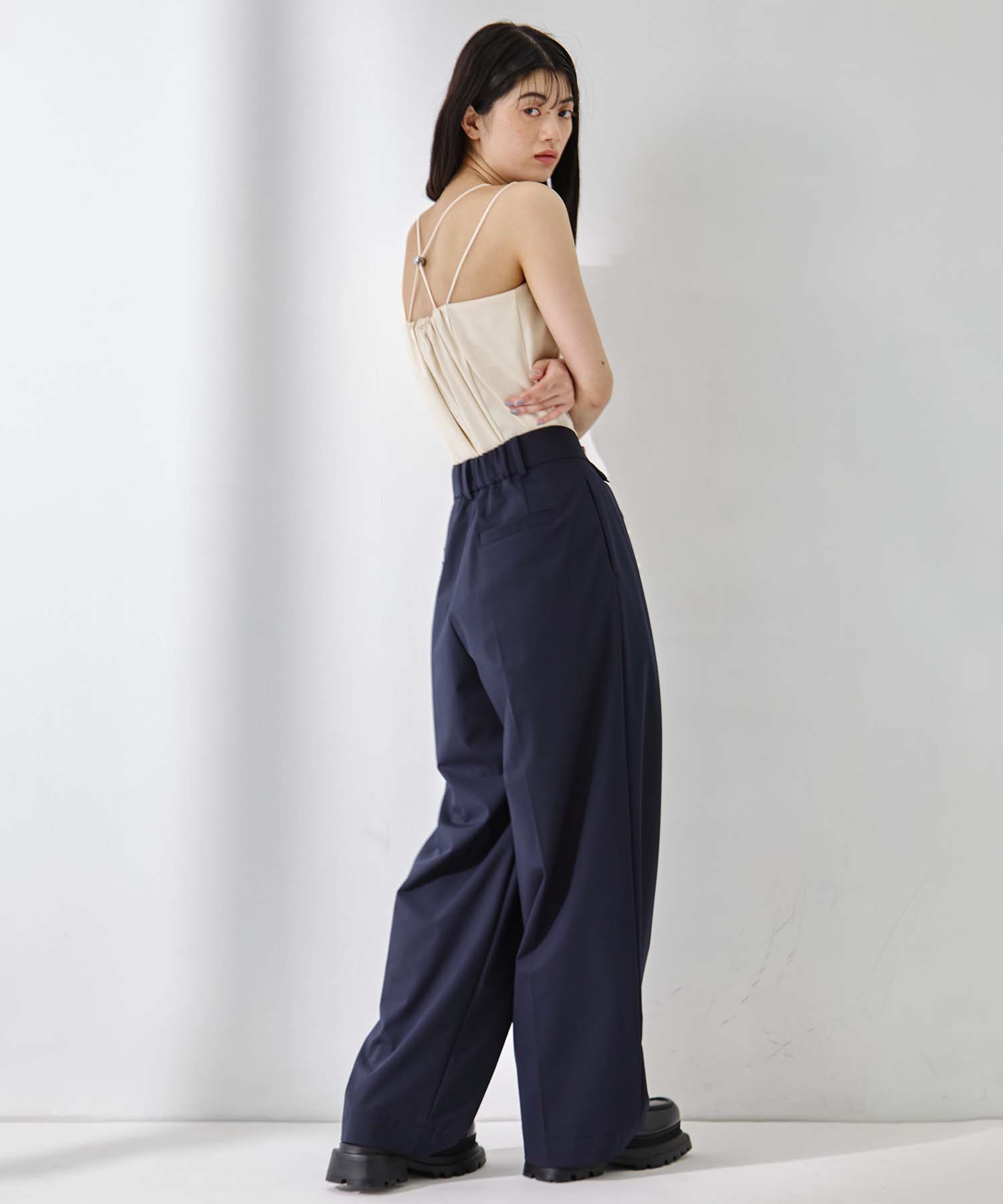Double Tucked Stretch Trousers STUDIOUS