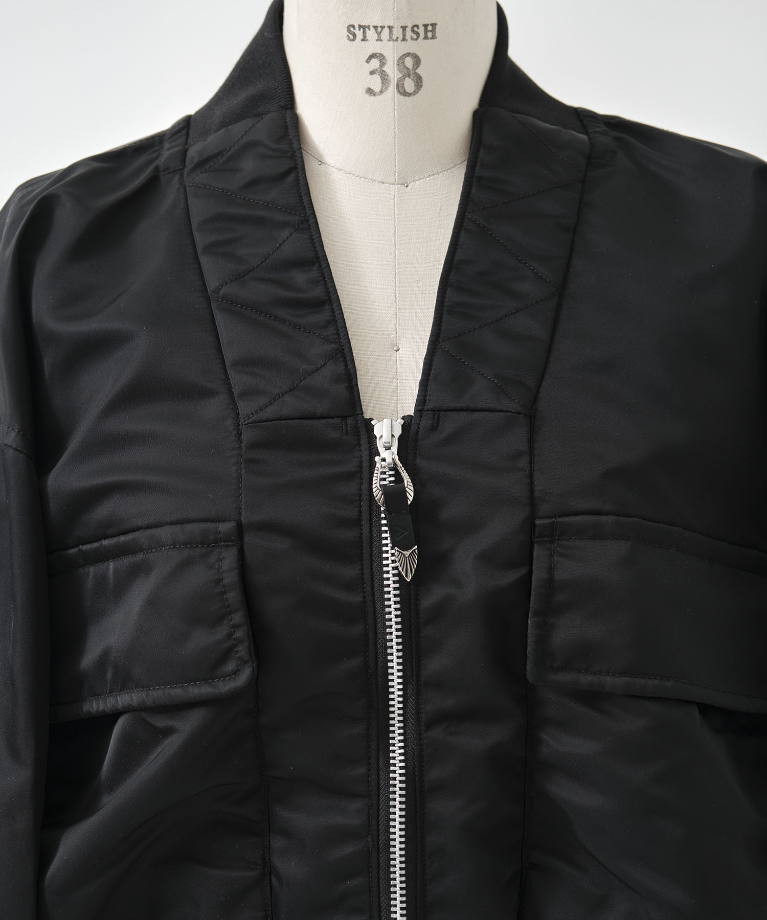 CONVERTIBLE UTILITY TECH SHIRT TOGA