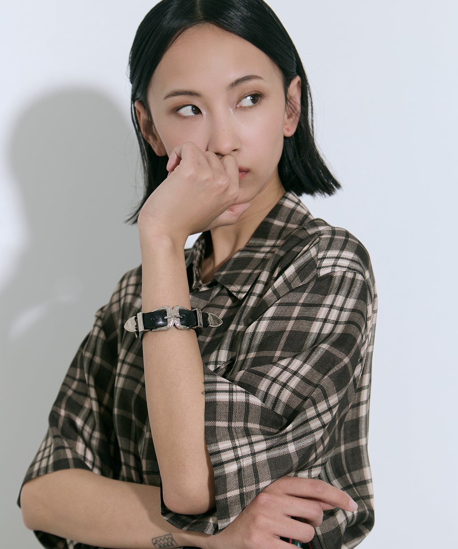 Double buckle concho bangle TOGA