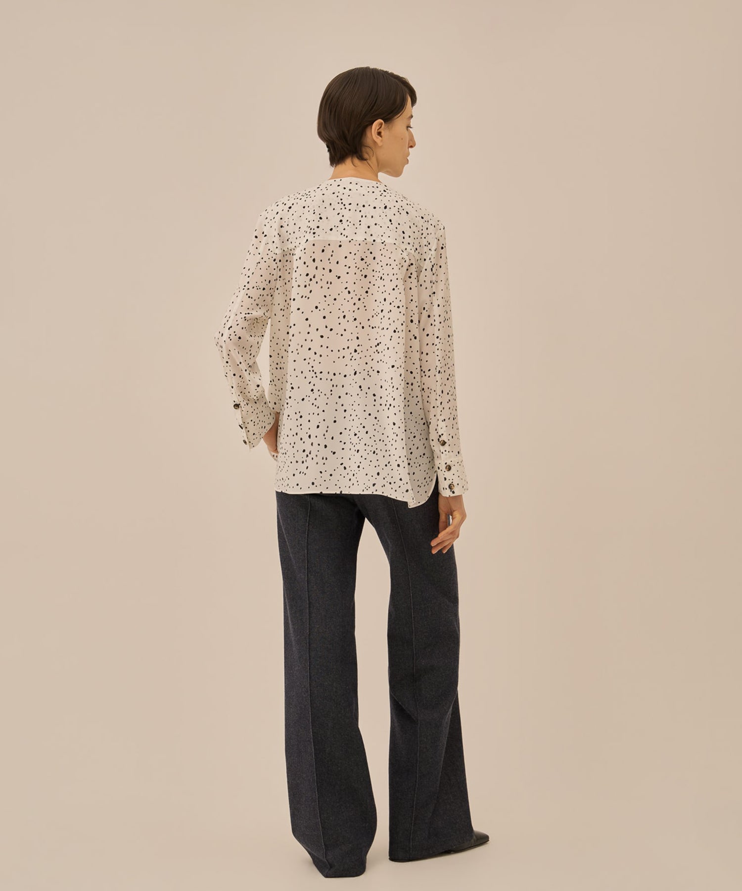 Yasetsu pullover AKIRANAKA