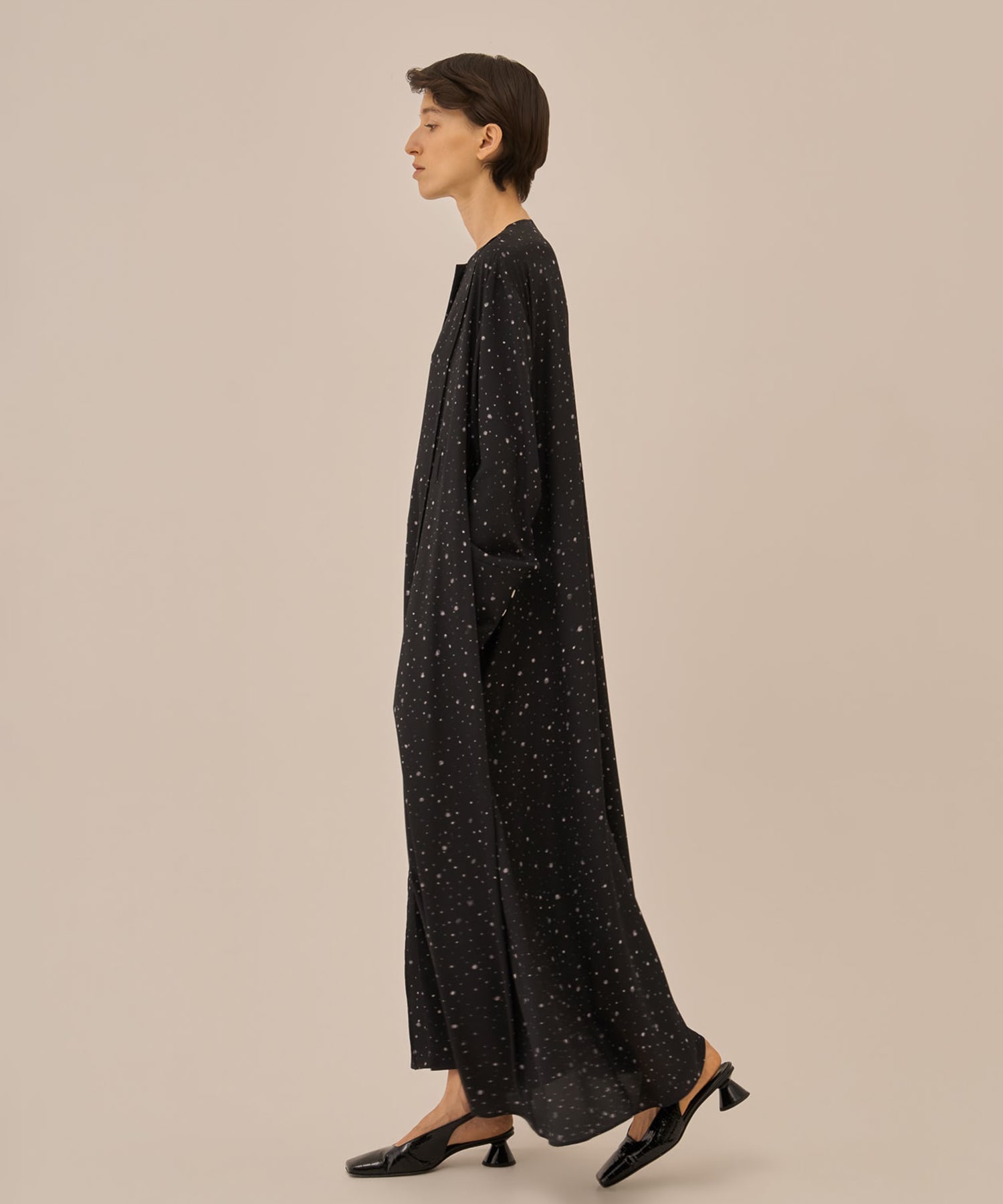 Yasetsu dress AKIRANAKA