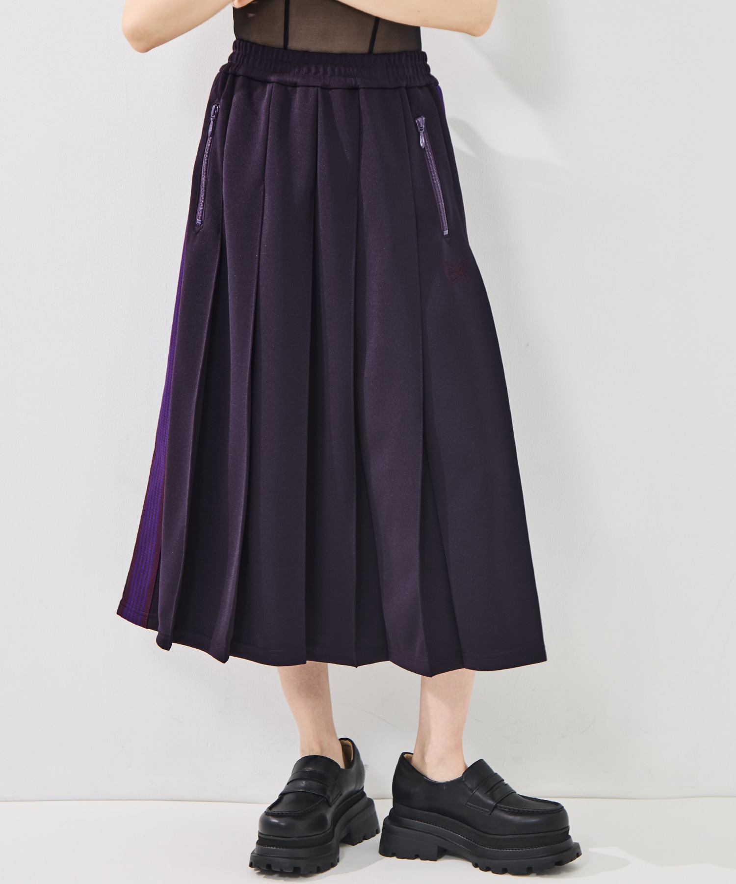 Pleated Tarack Skirt-Poly smooth Needles