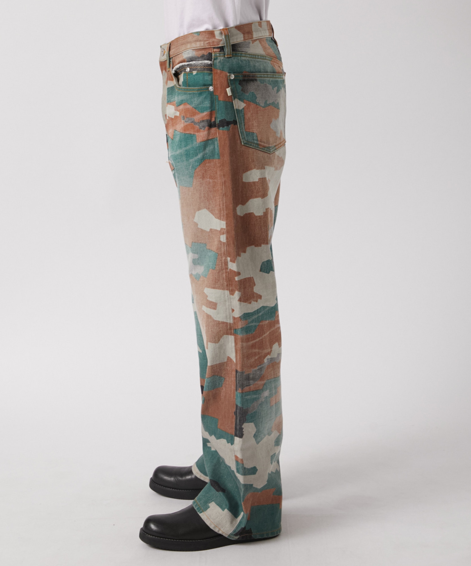 CAMO AGED DENIM PANTS FAF