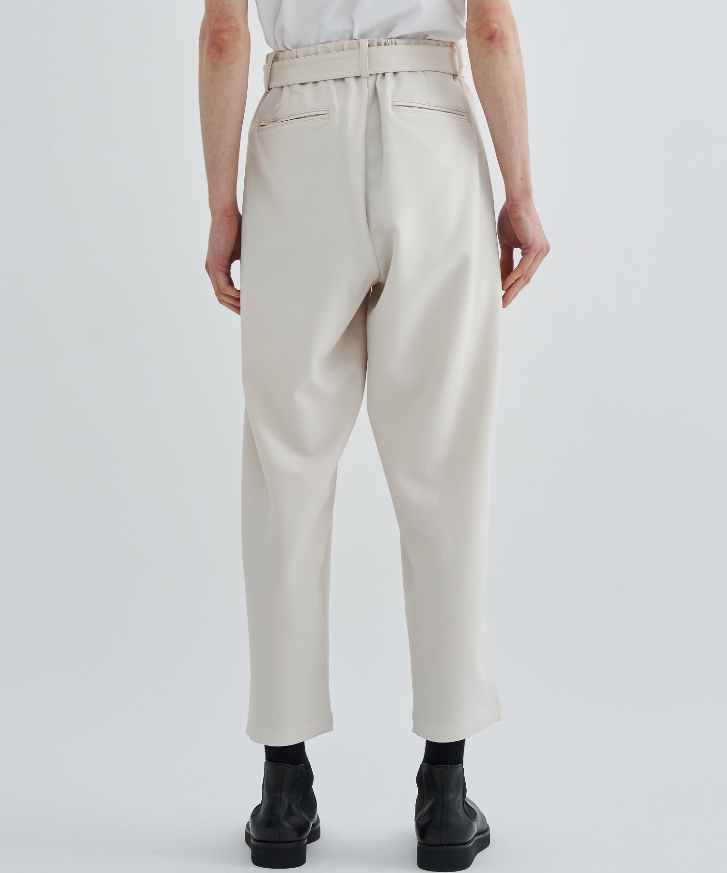 PE STRETCH DOUBLE CLOTH TWO PLEATS TAPERED FIT TROUSERS | ATTACHMENT