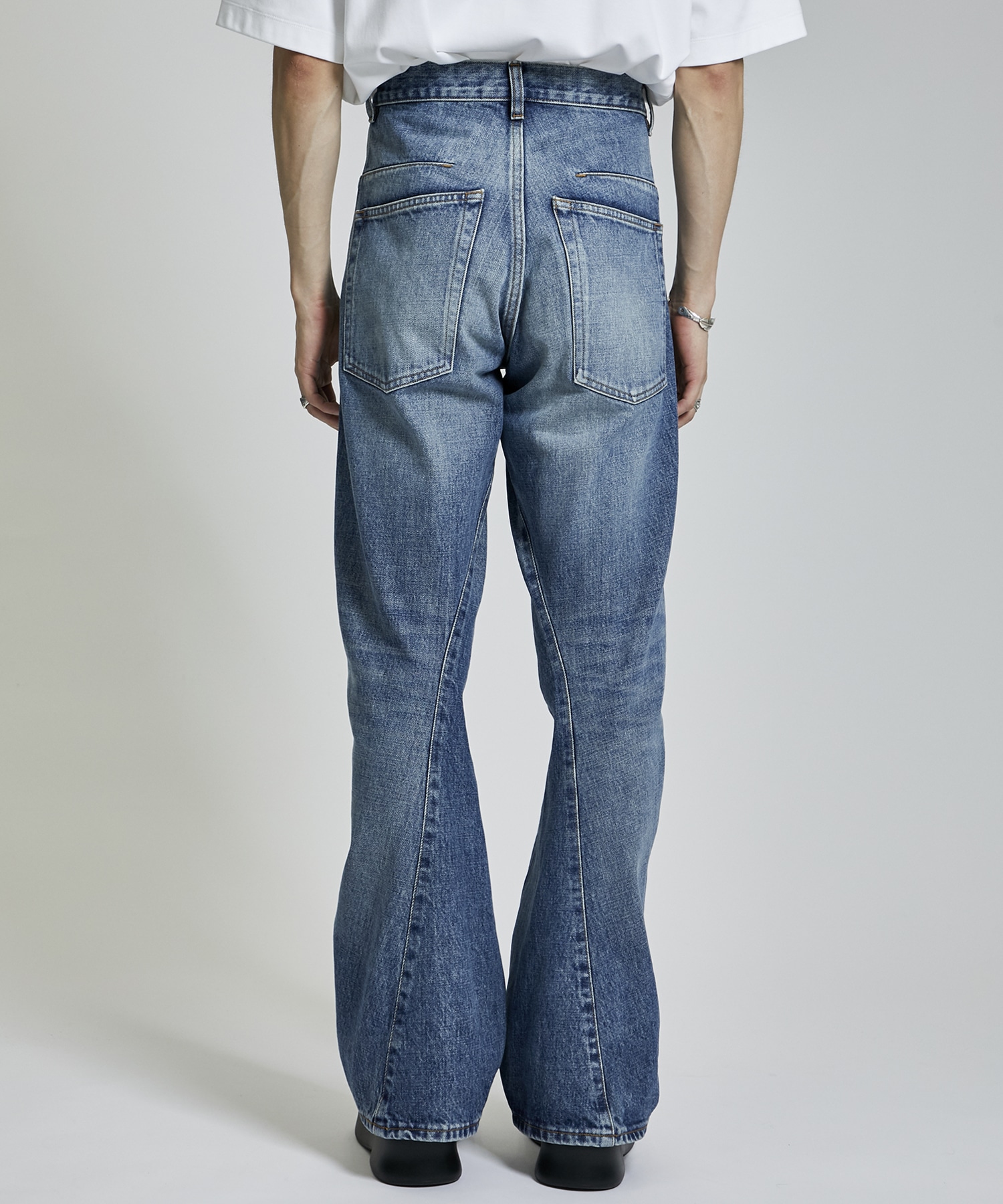 NVRFRGT 3D Twisted Jeans