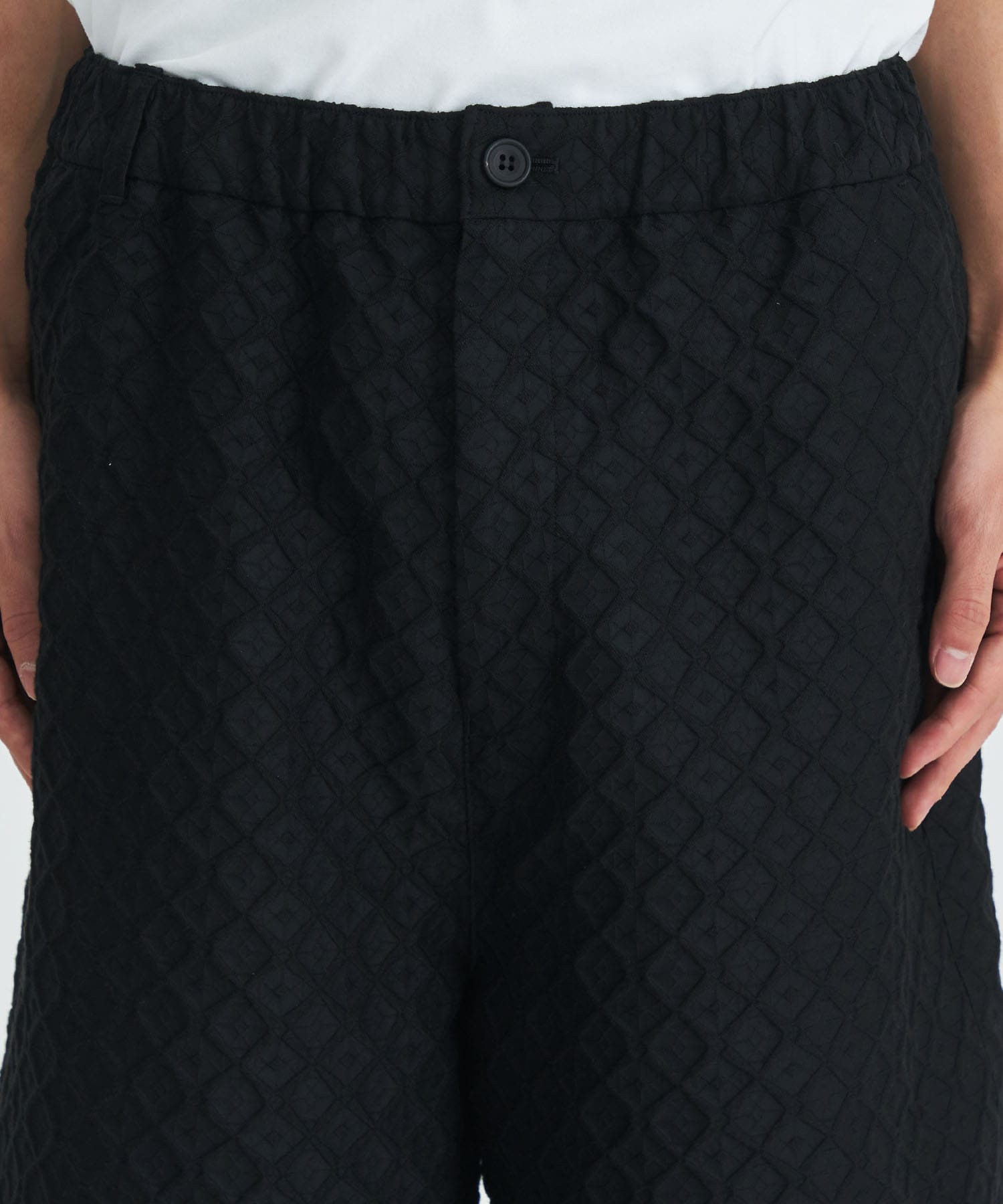PARQUET PATTERN JACQUARD WIDE SHORT PANT | White Mountaineering