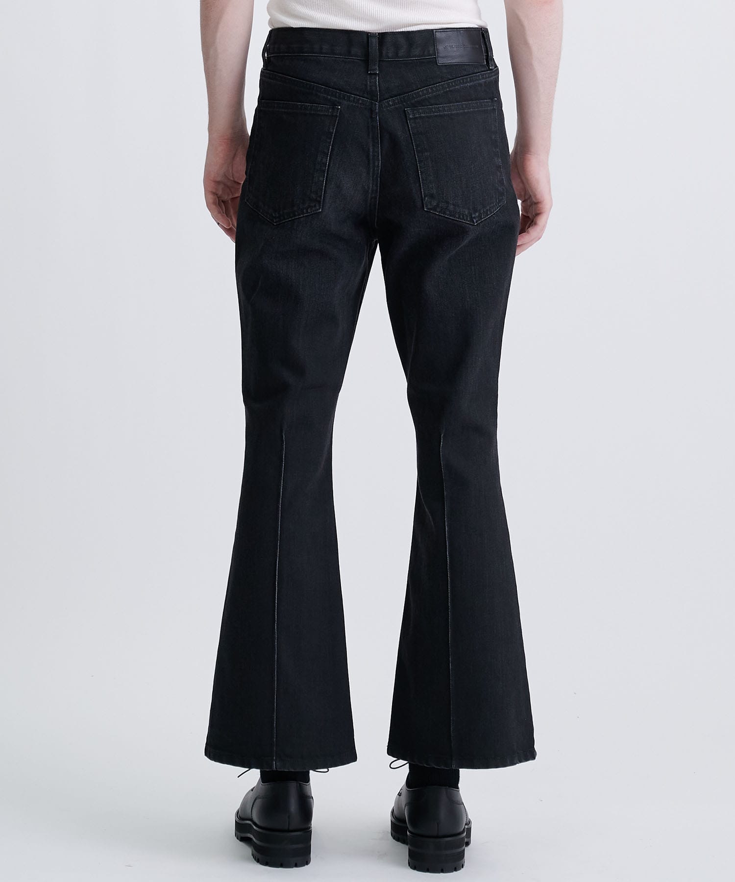 WASHED DENIM FLARED PANTS｜JOHN LAWRENCE SULLIVAN