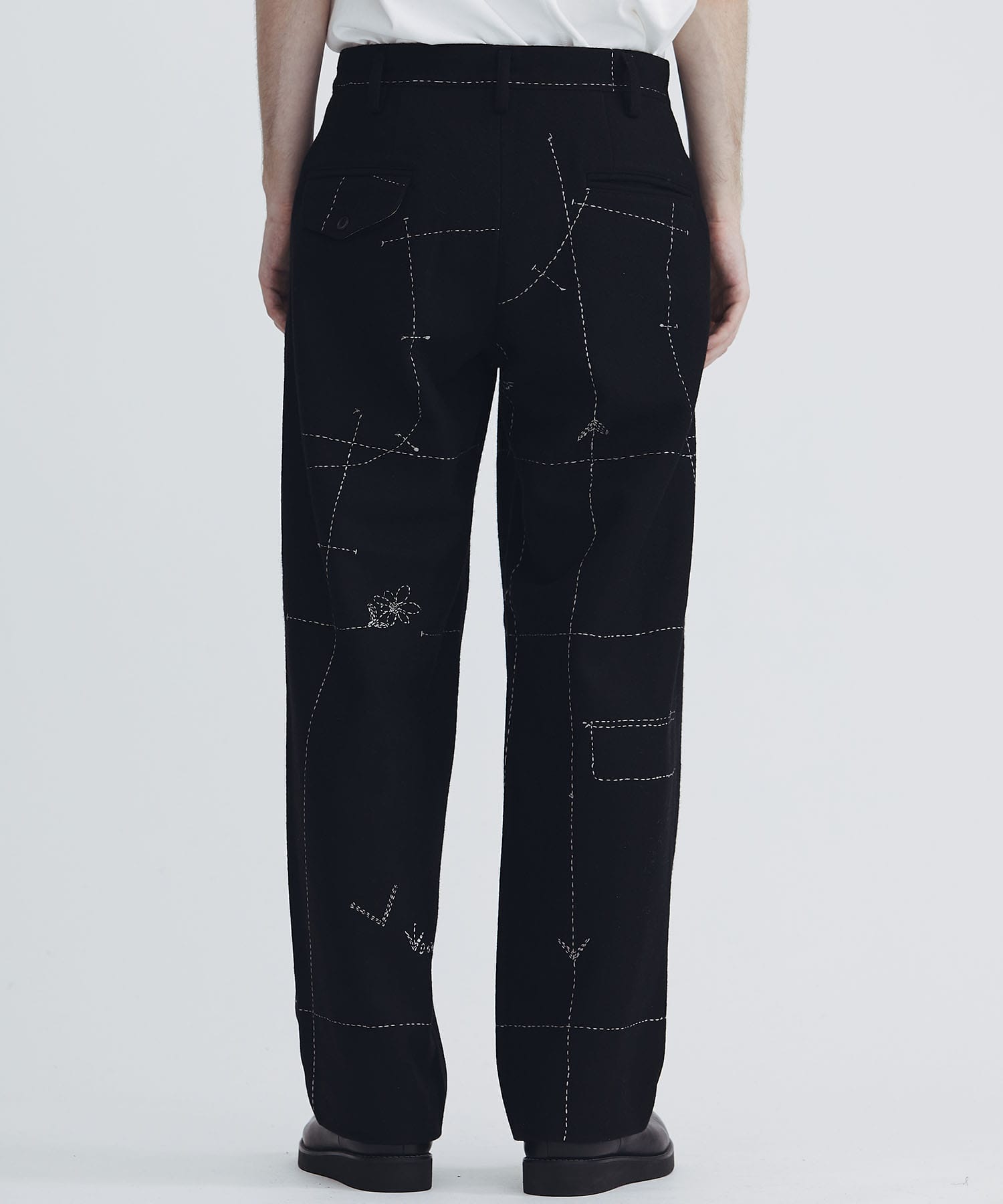 Hand embroidery pants(2 BLACK): KHOKI: MENS｜ STUDIOUS ONLINE公式