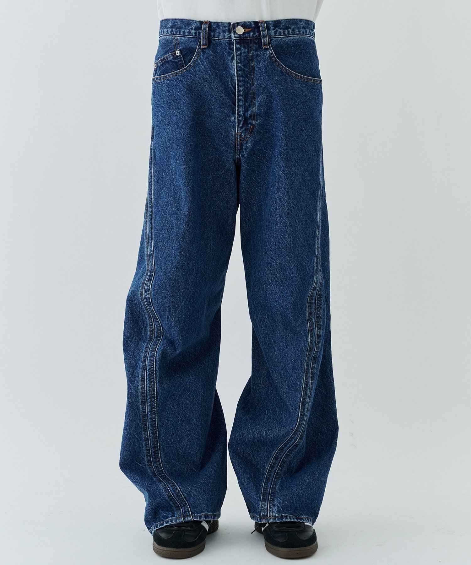 超格安価格 パンツ NVRFRGT 3D TWISTED WIDELEG JEANS パンツ