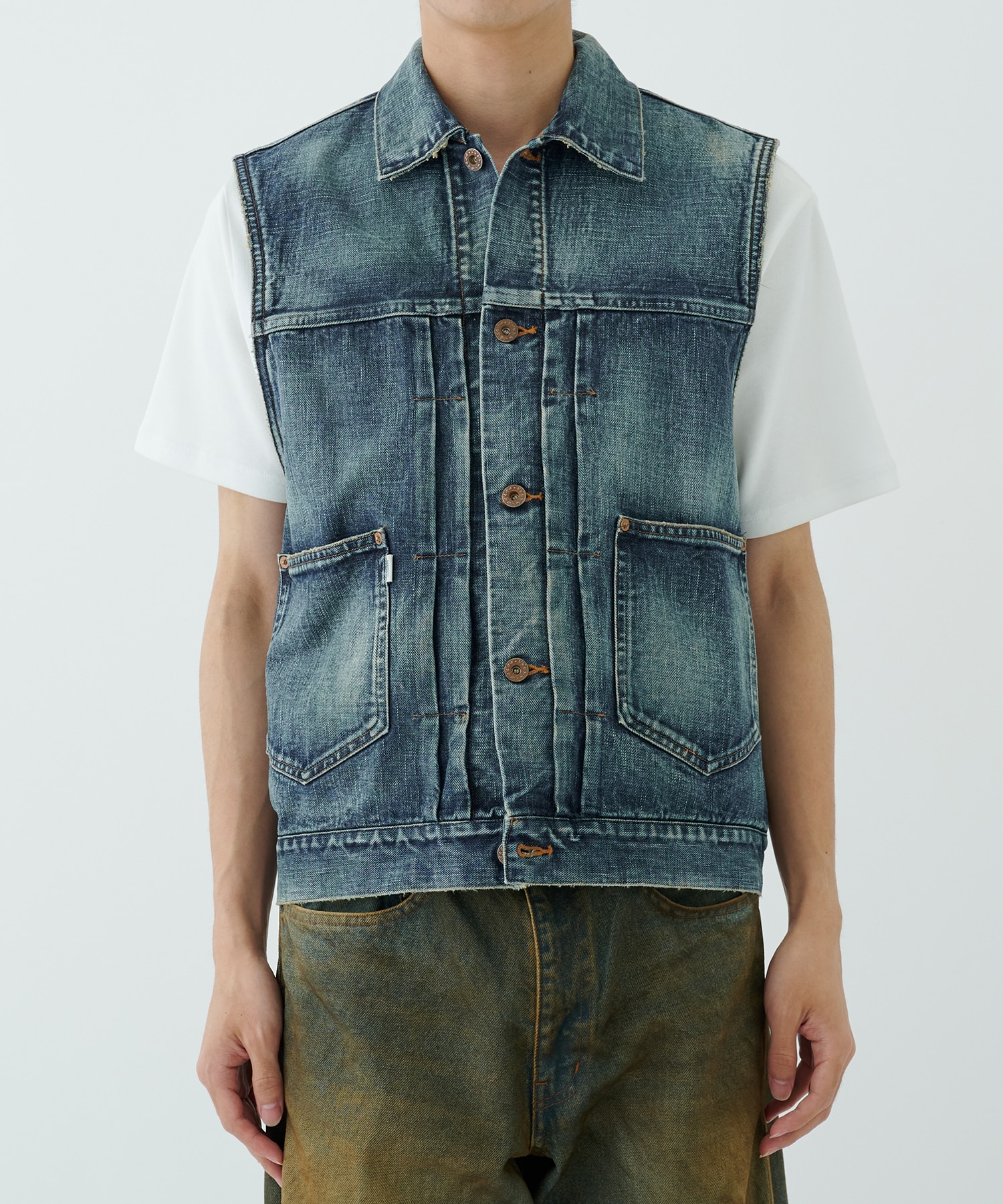 FADED MODERN DENIM VEST SUGARHILL