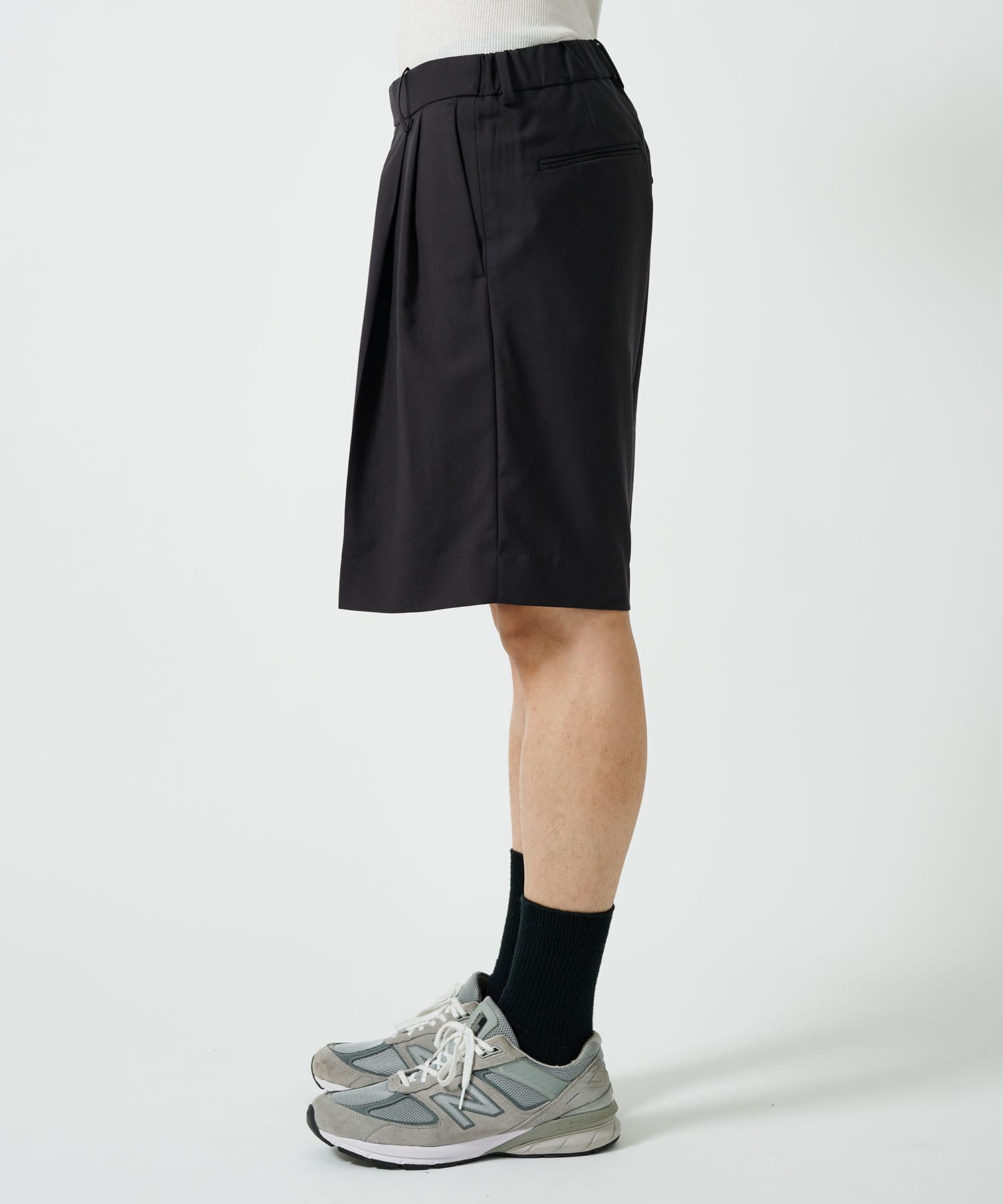 DOUBLE PLEATED CLASSIC WIDE SHORTS MARKAWARE/marka